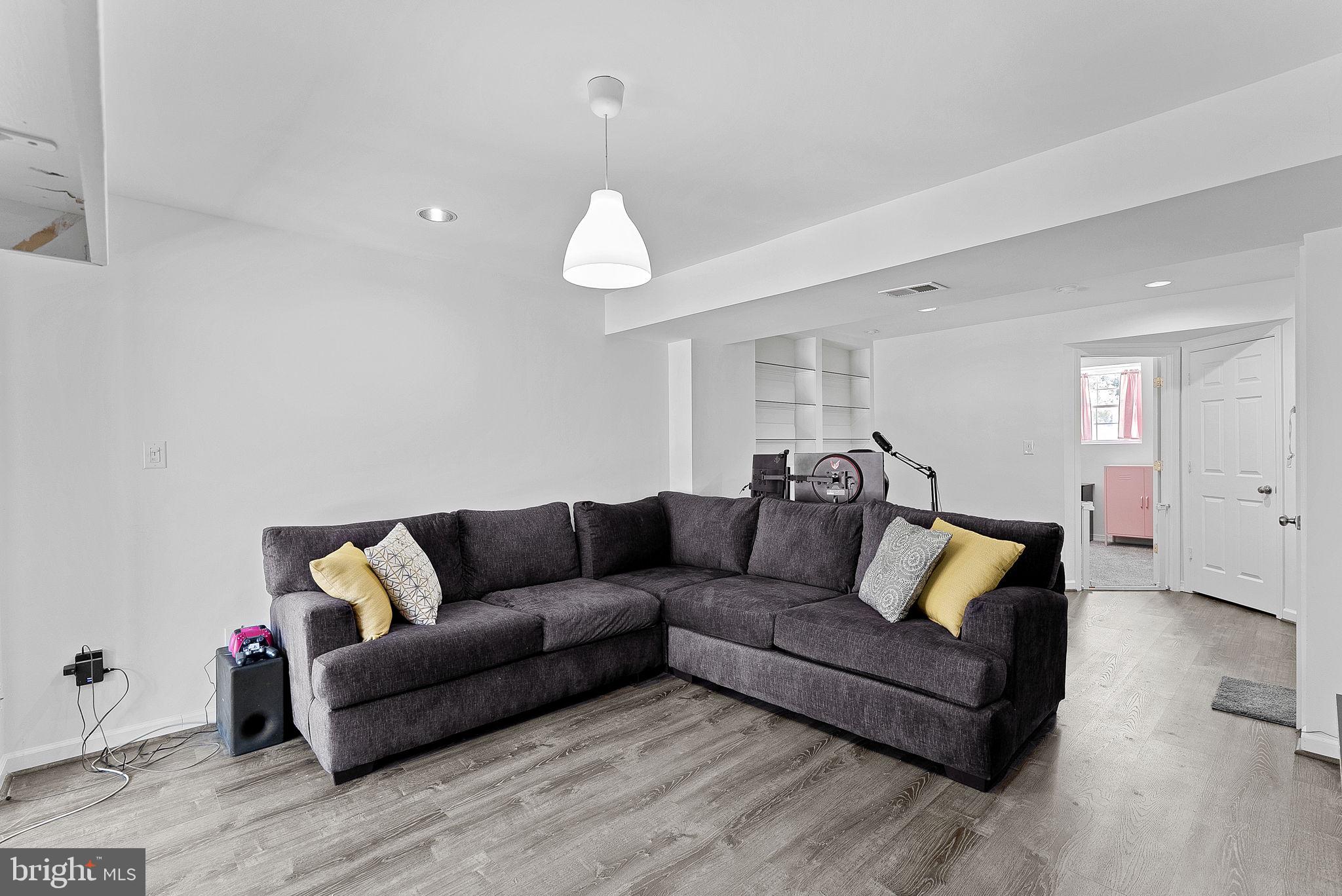 17363 Kentsdale Sq