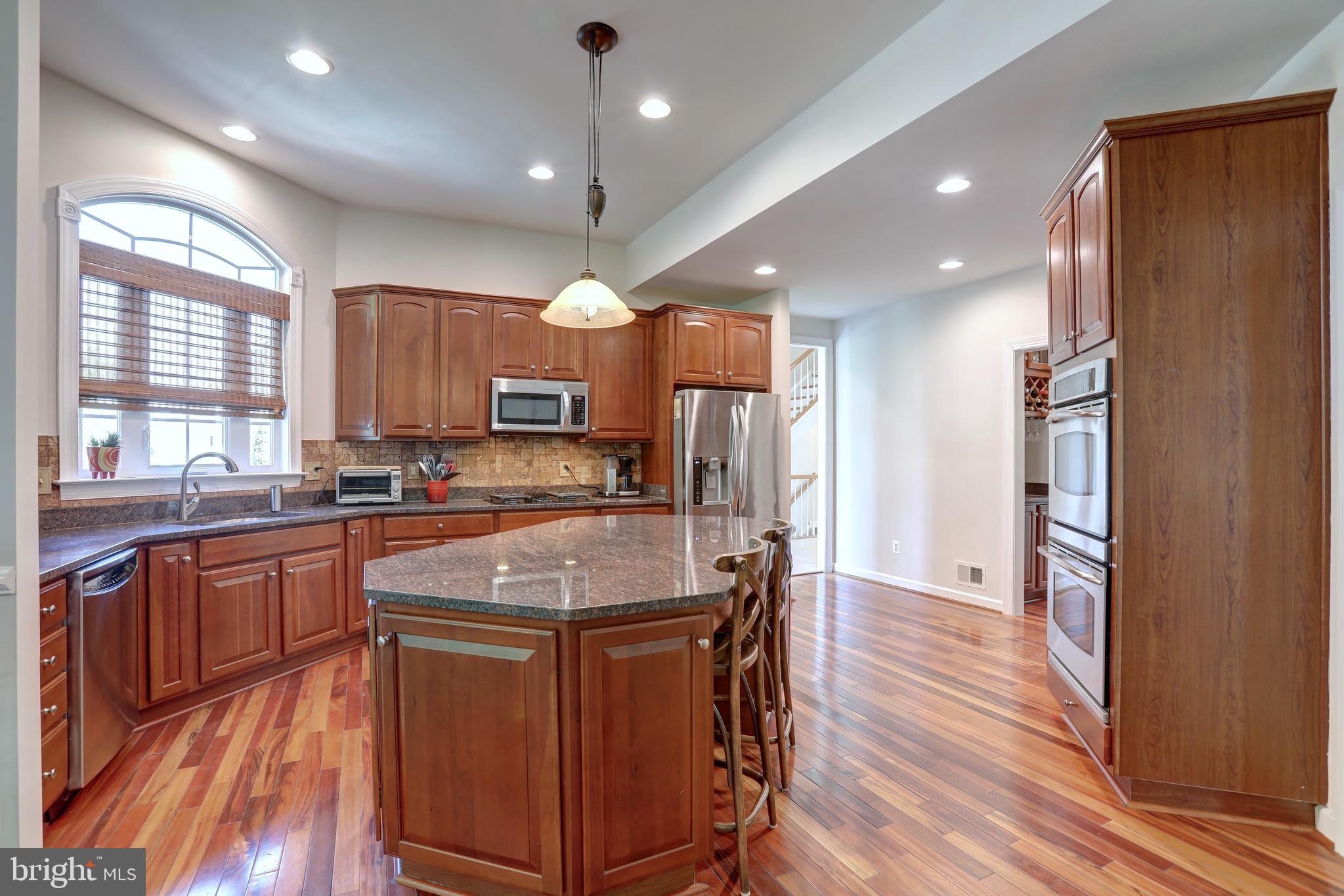 43856 Riverpoint Dr