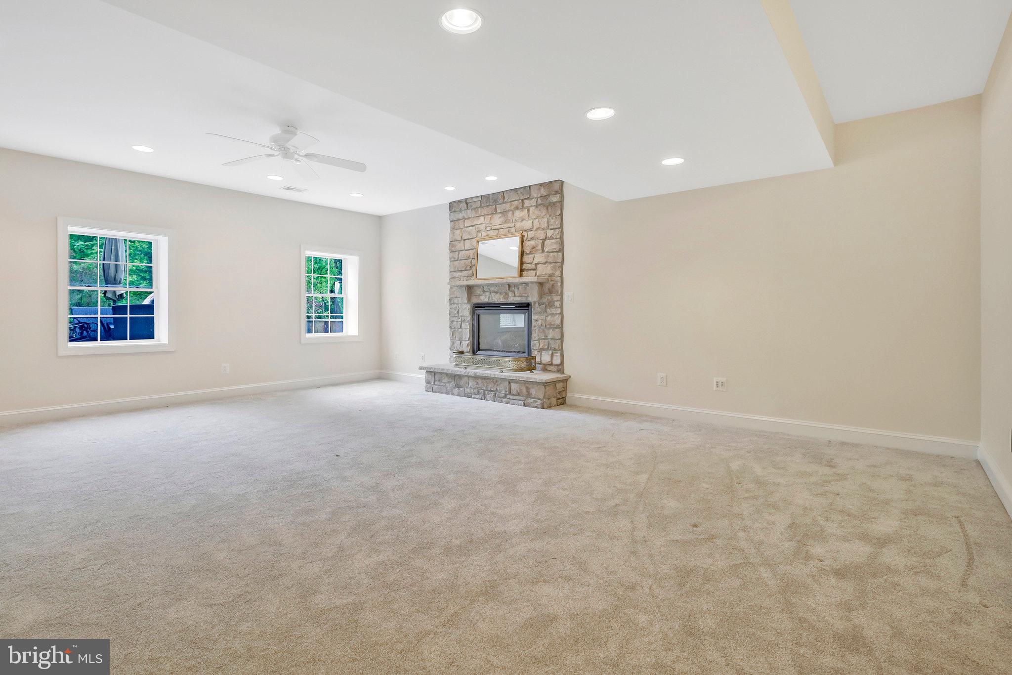 19834 SMITH CIR