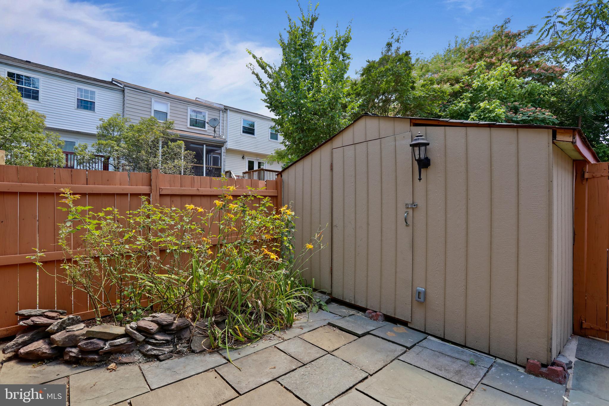 304 Roanoke Dr SE