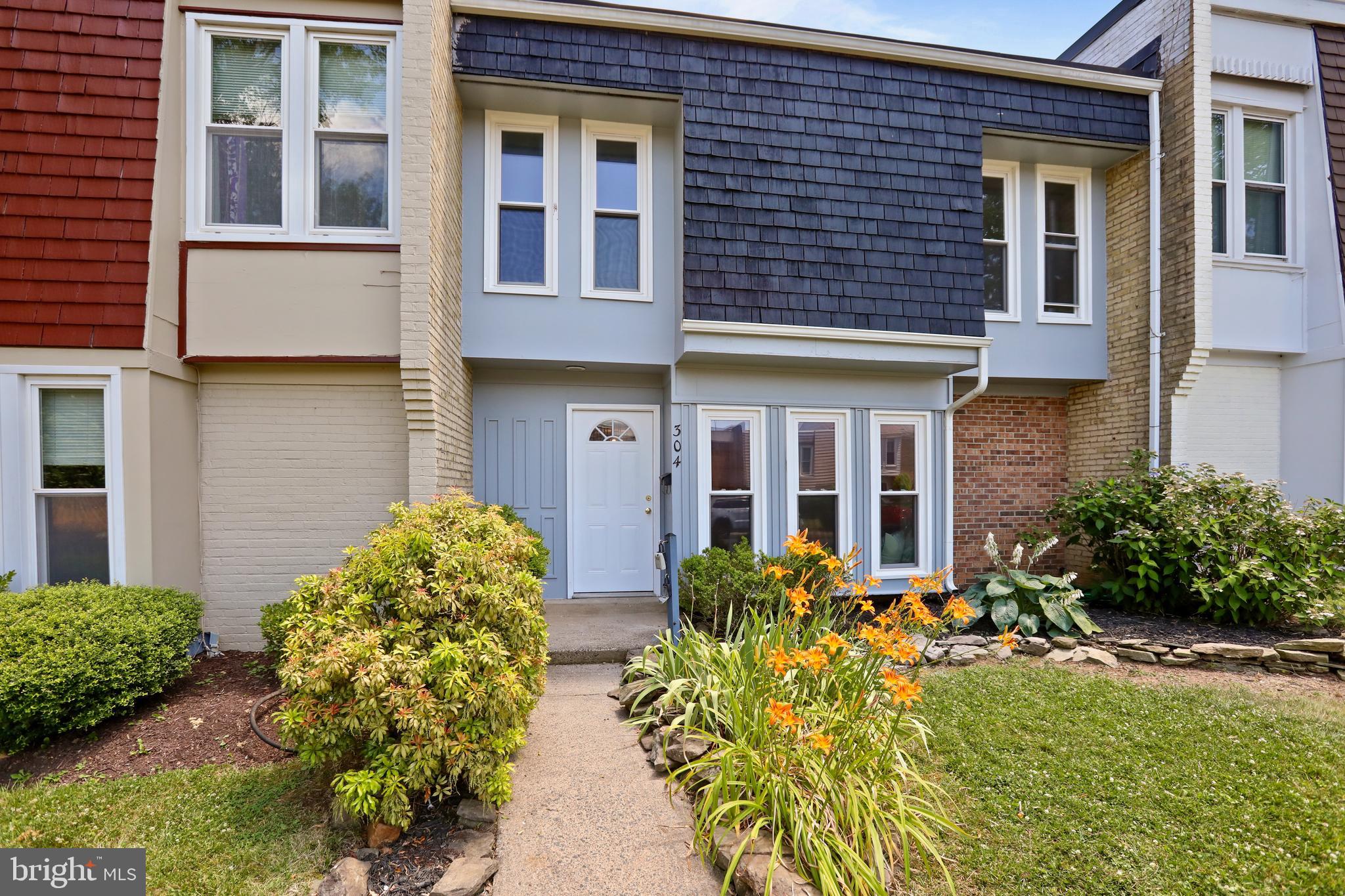 304 Roanoke Dr SE