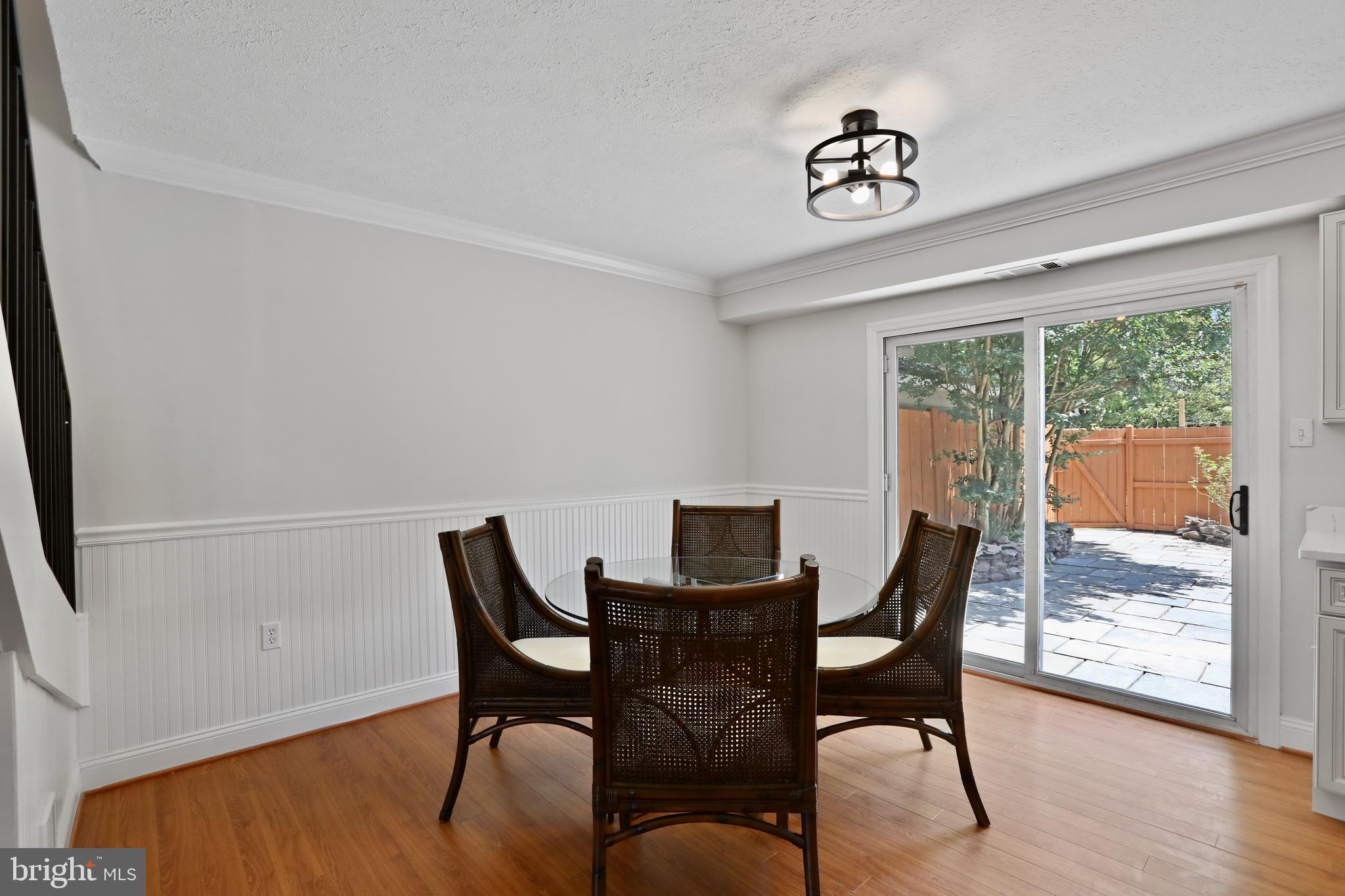 304 Roanoke Dr SE