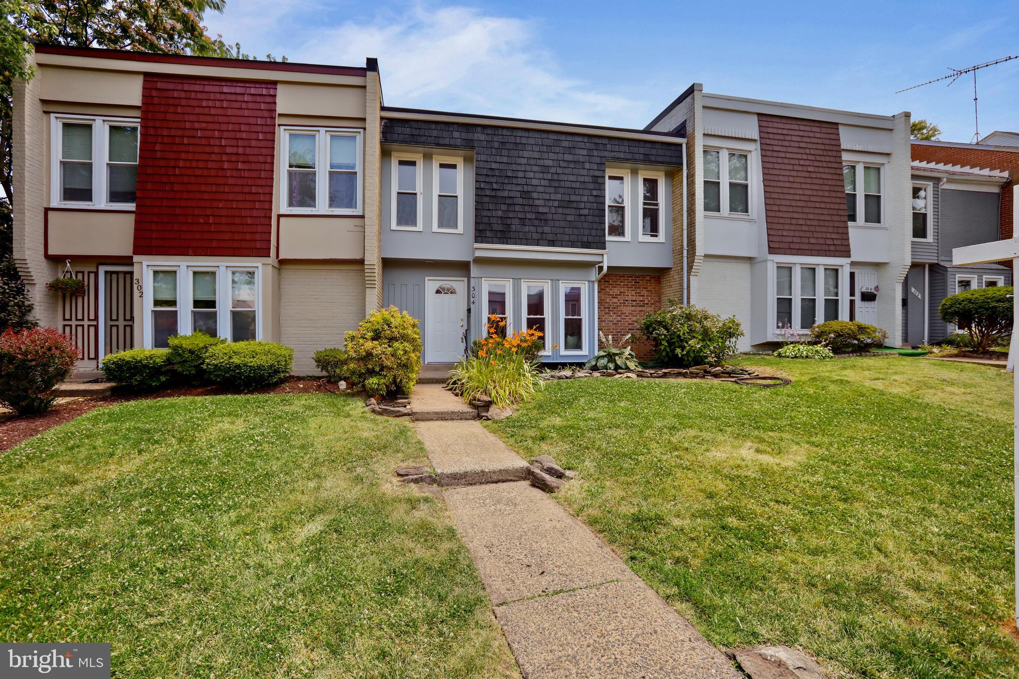 304 Roanoke Dr SE