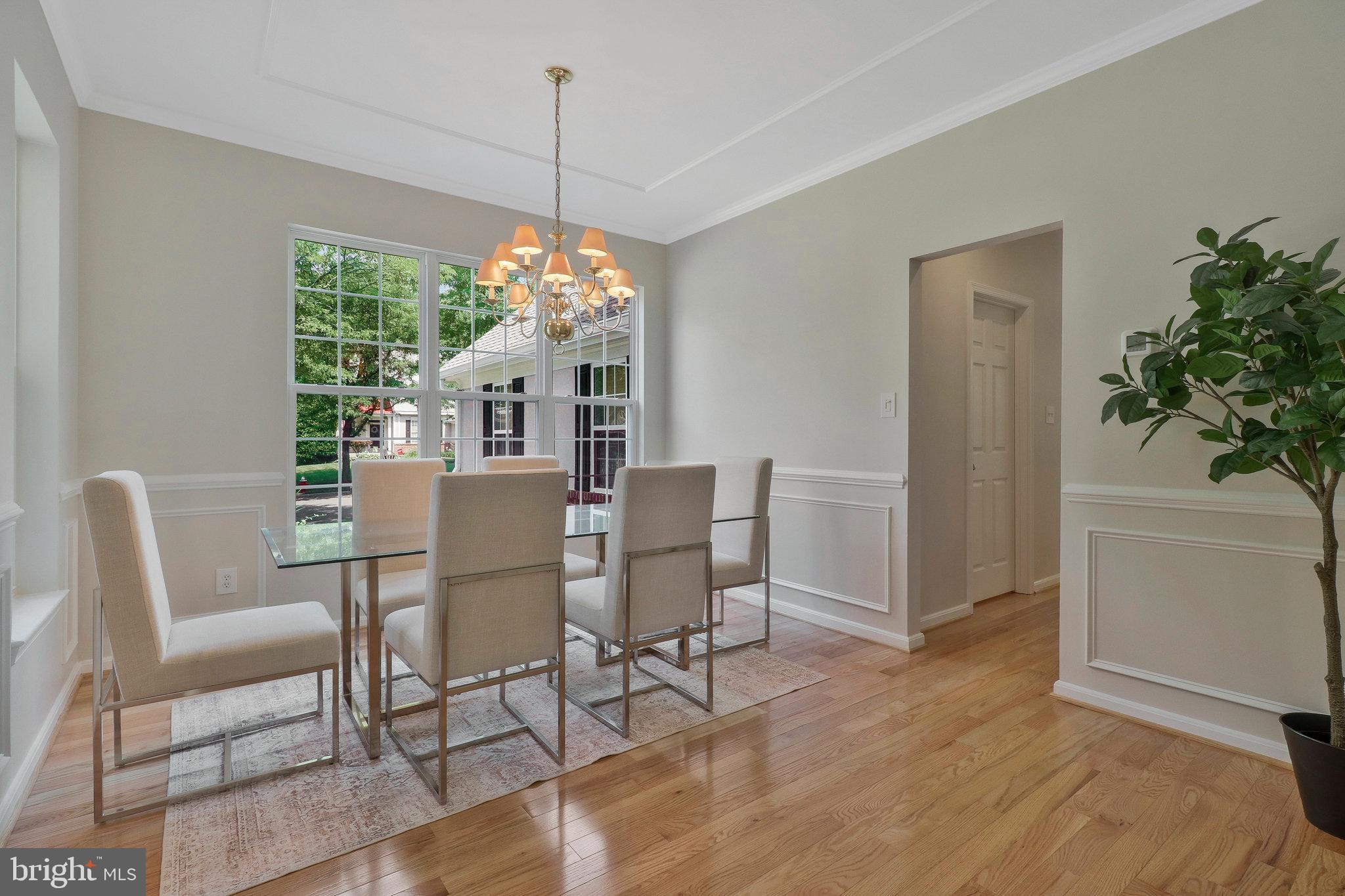 43337 Burke Dale