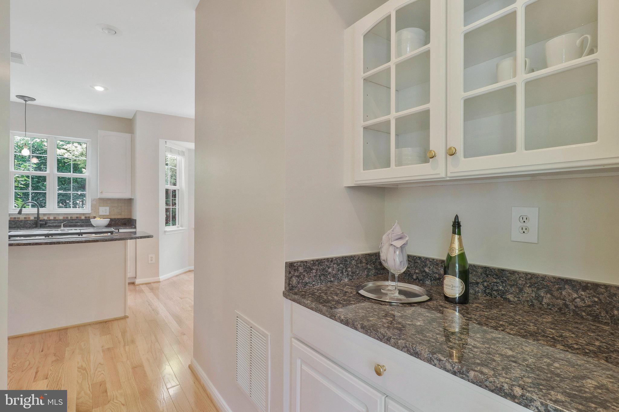 43337 Burke Dale