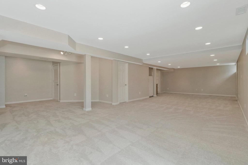 43337 Burke Dale