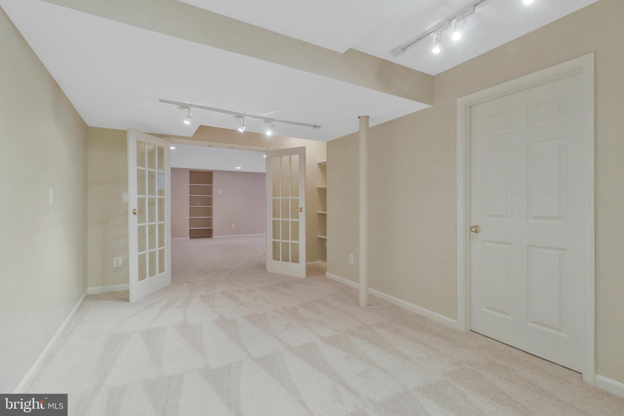 43337 Burke Dale