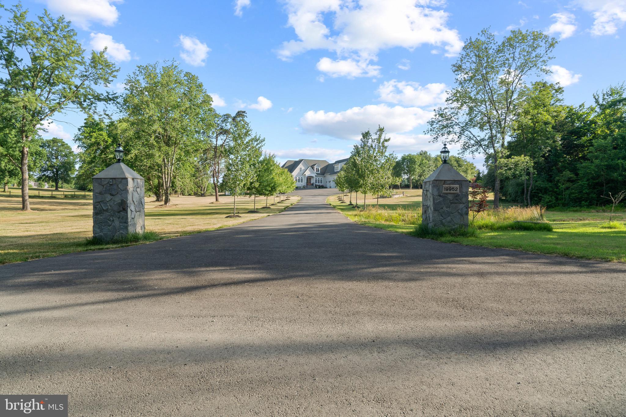 19952 Gleedsville Rd