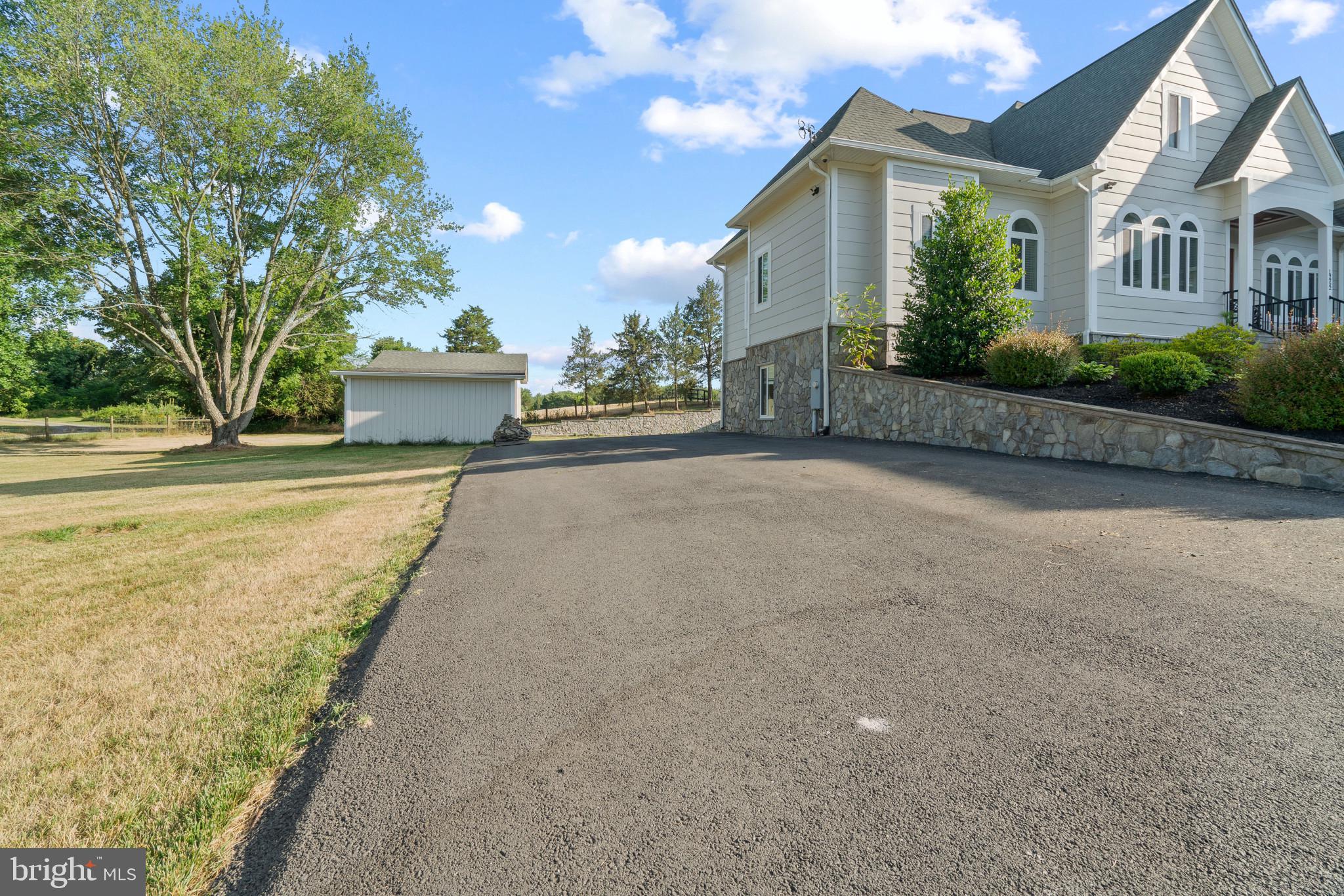 19952 Gleedsville Rd