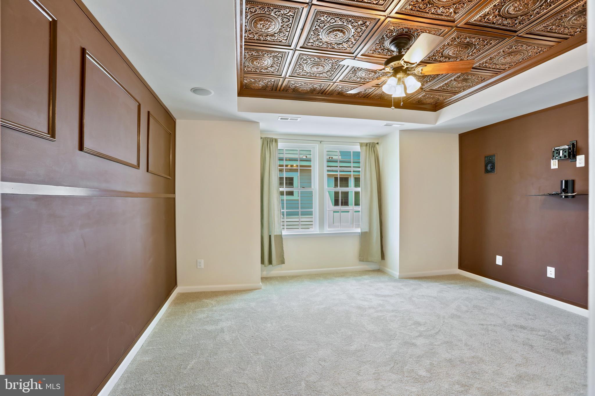 244 CRESCENT STATION TER SE