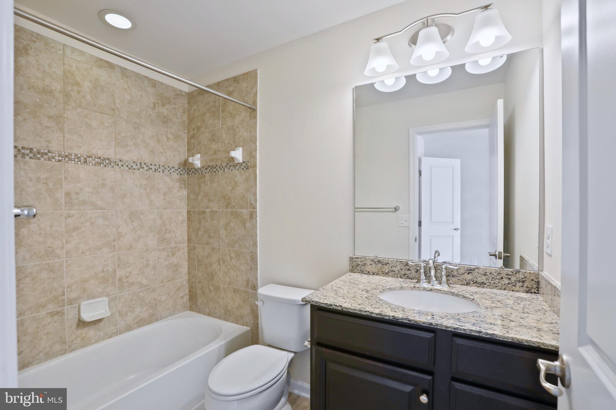 244 CRESCENT STATION TER SE