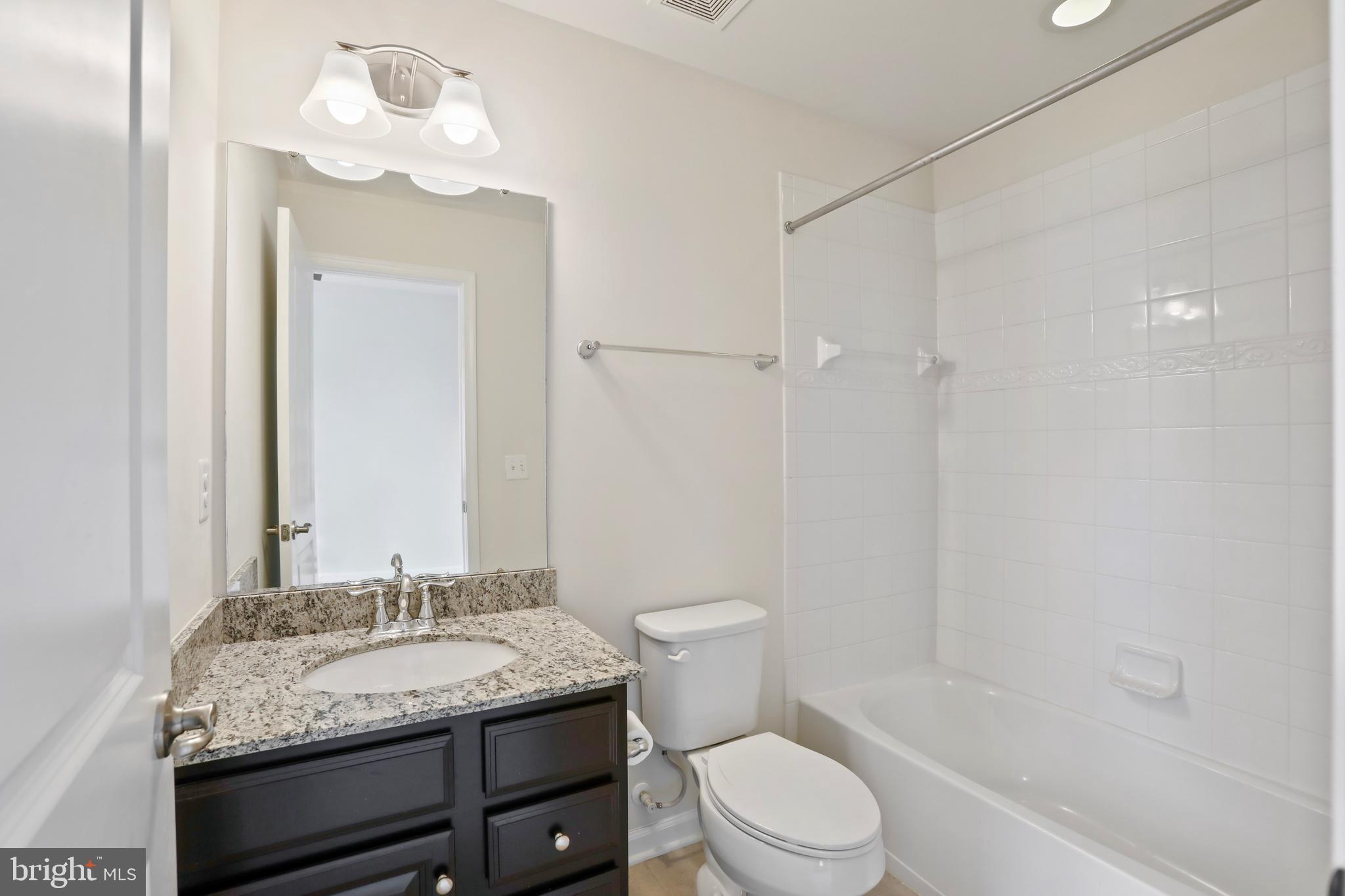 244 CRESCENT STATION TER SE