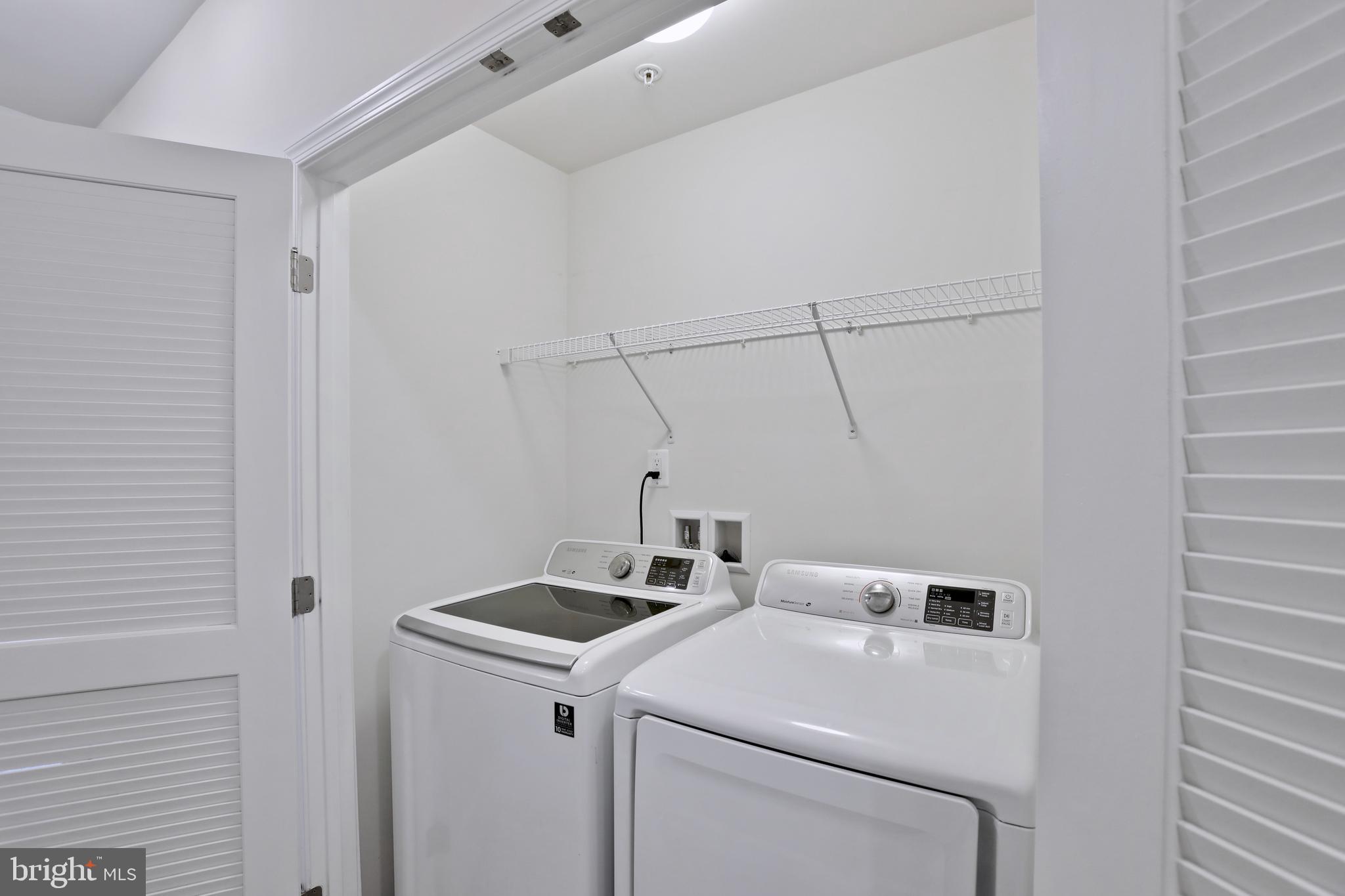 244 CRESCENT STATION TER SE