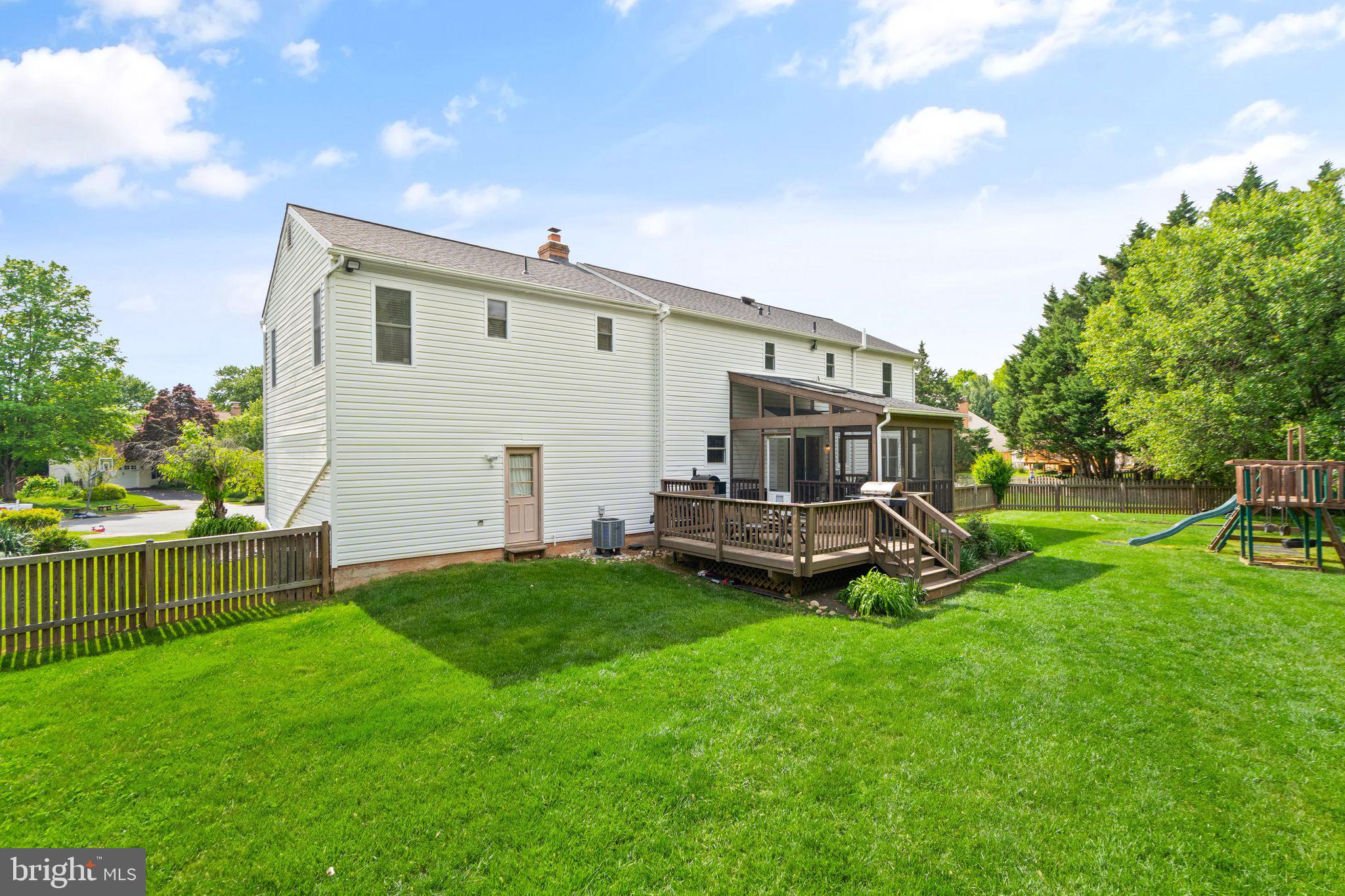 10611 Oxford Ct