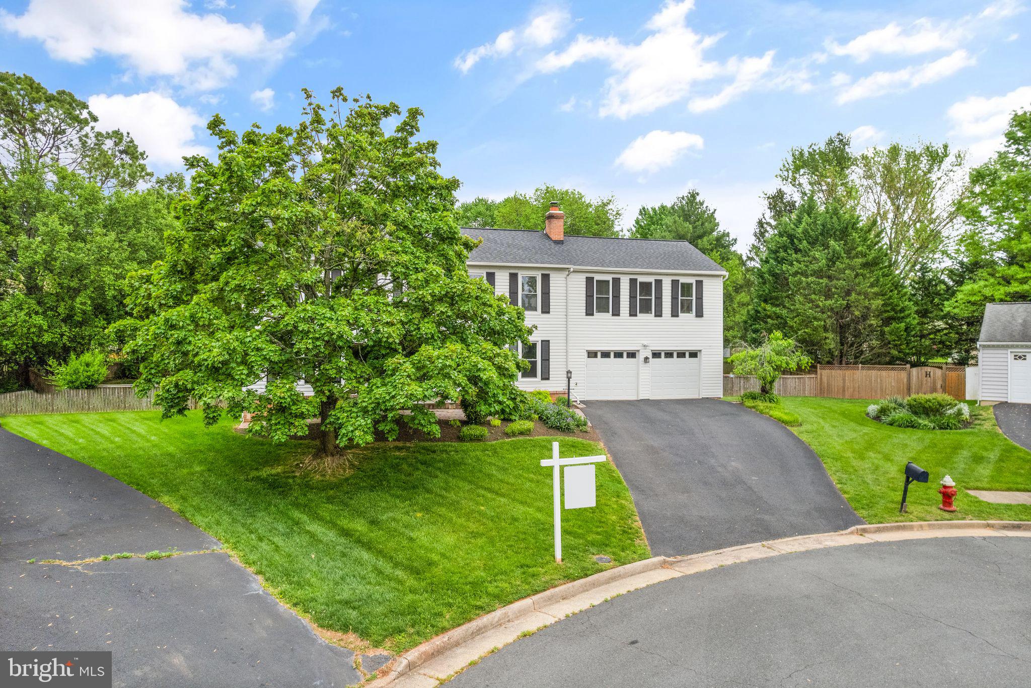 10611 Oxford Ct