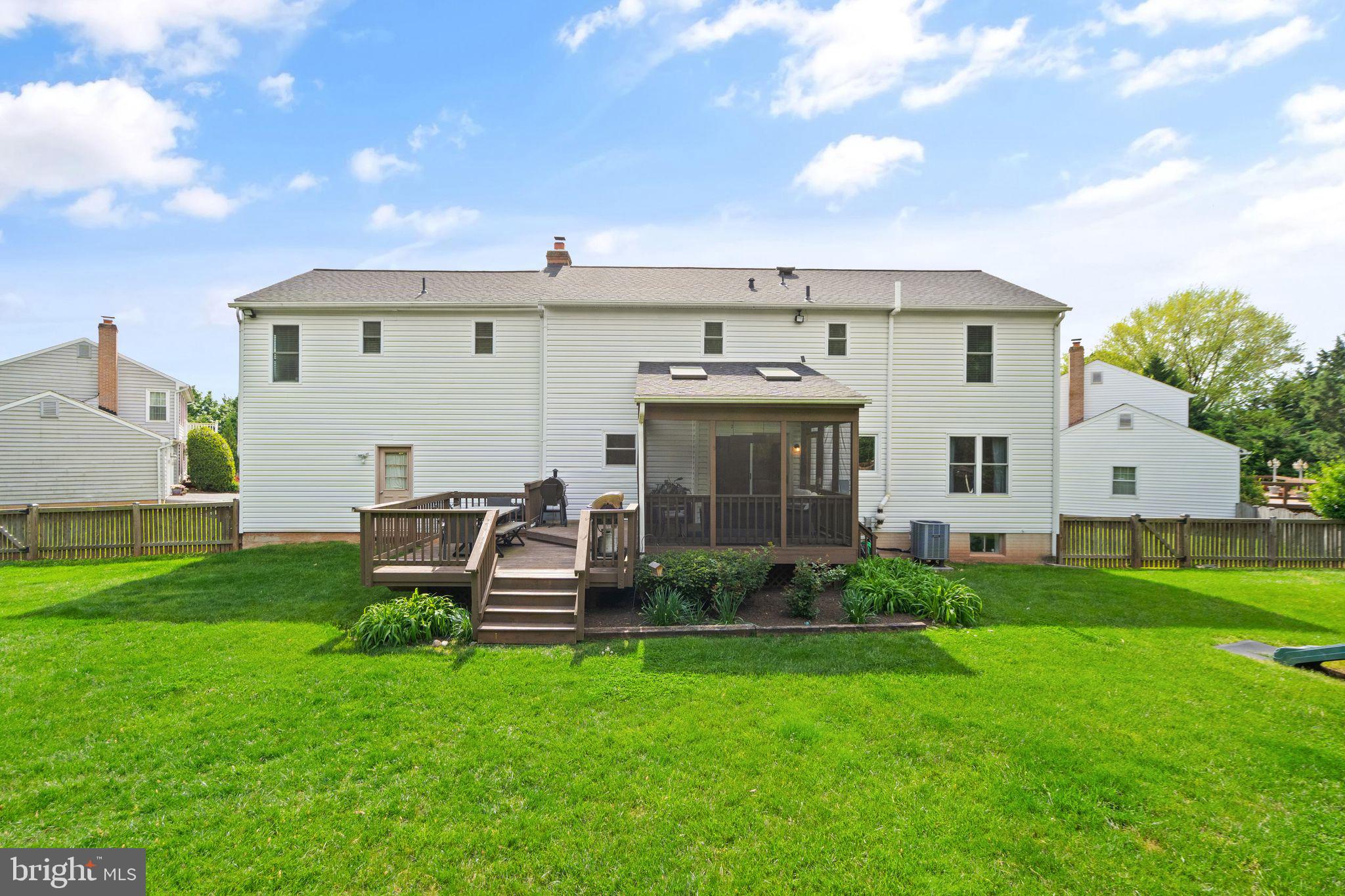 10611 Oxford Ct