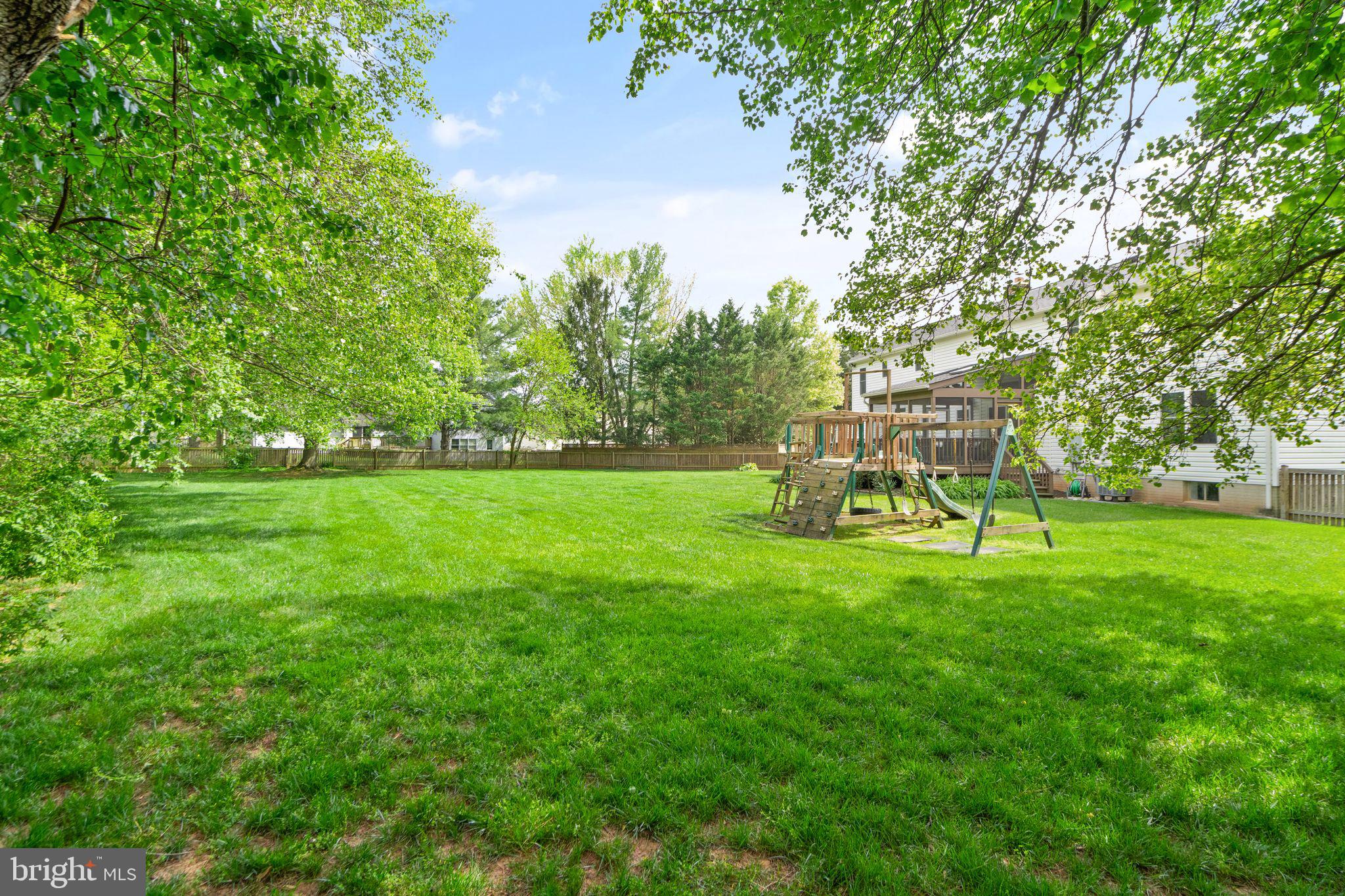10611 Oxford Ct