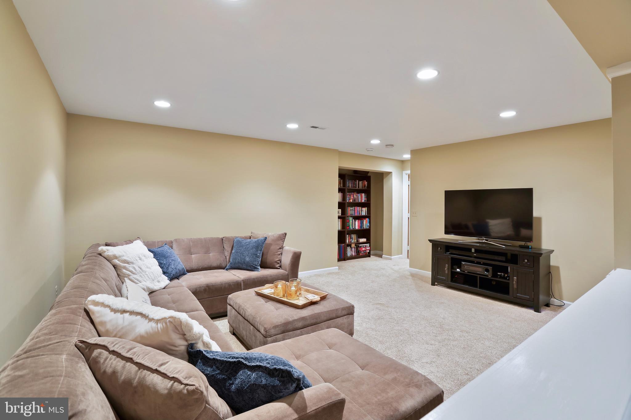 43215 Summithill Ct