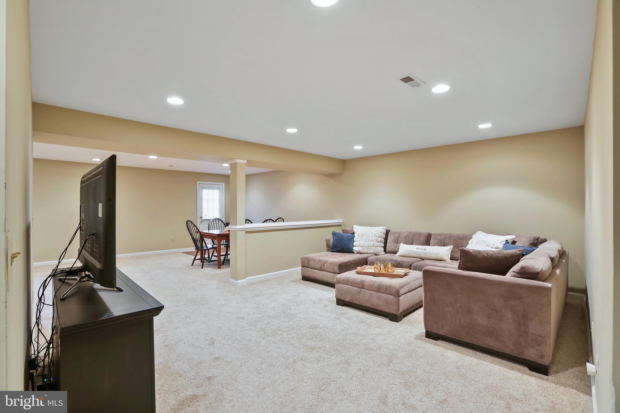 43215 Summithill Ct