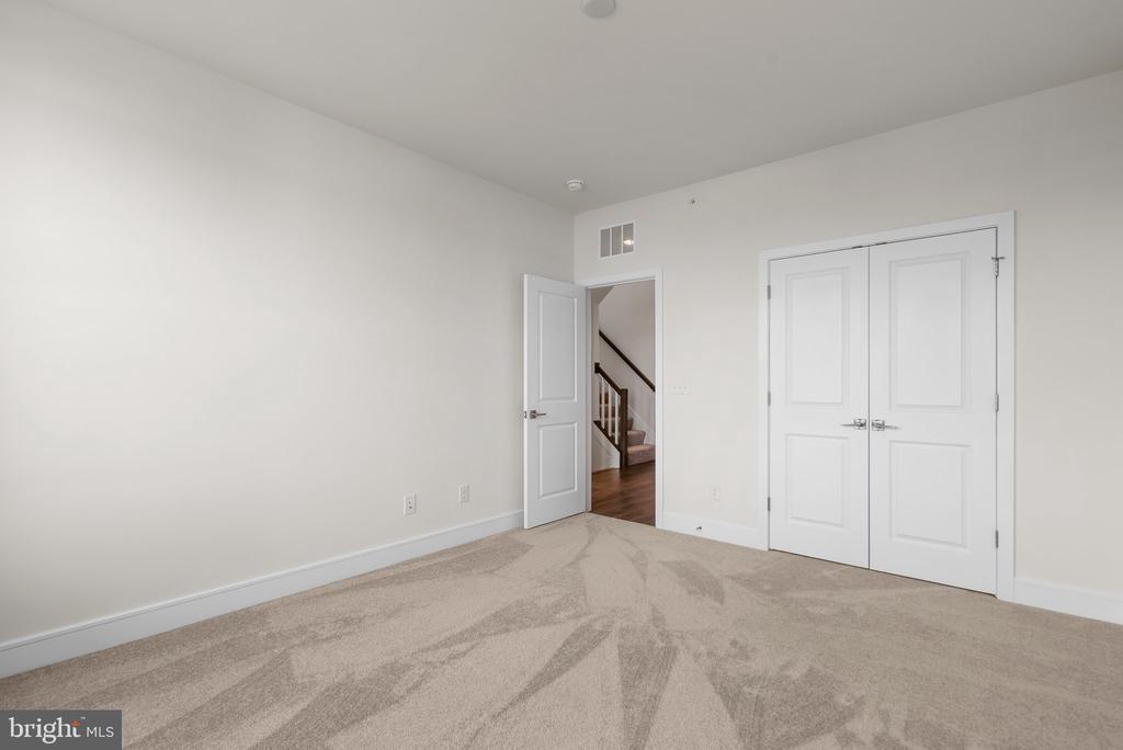 42660 Darala Dr