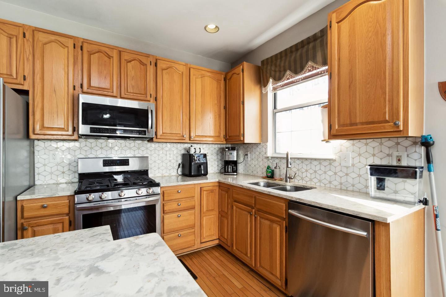 47603 COMER SQ