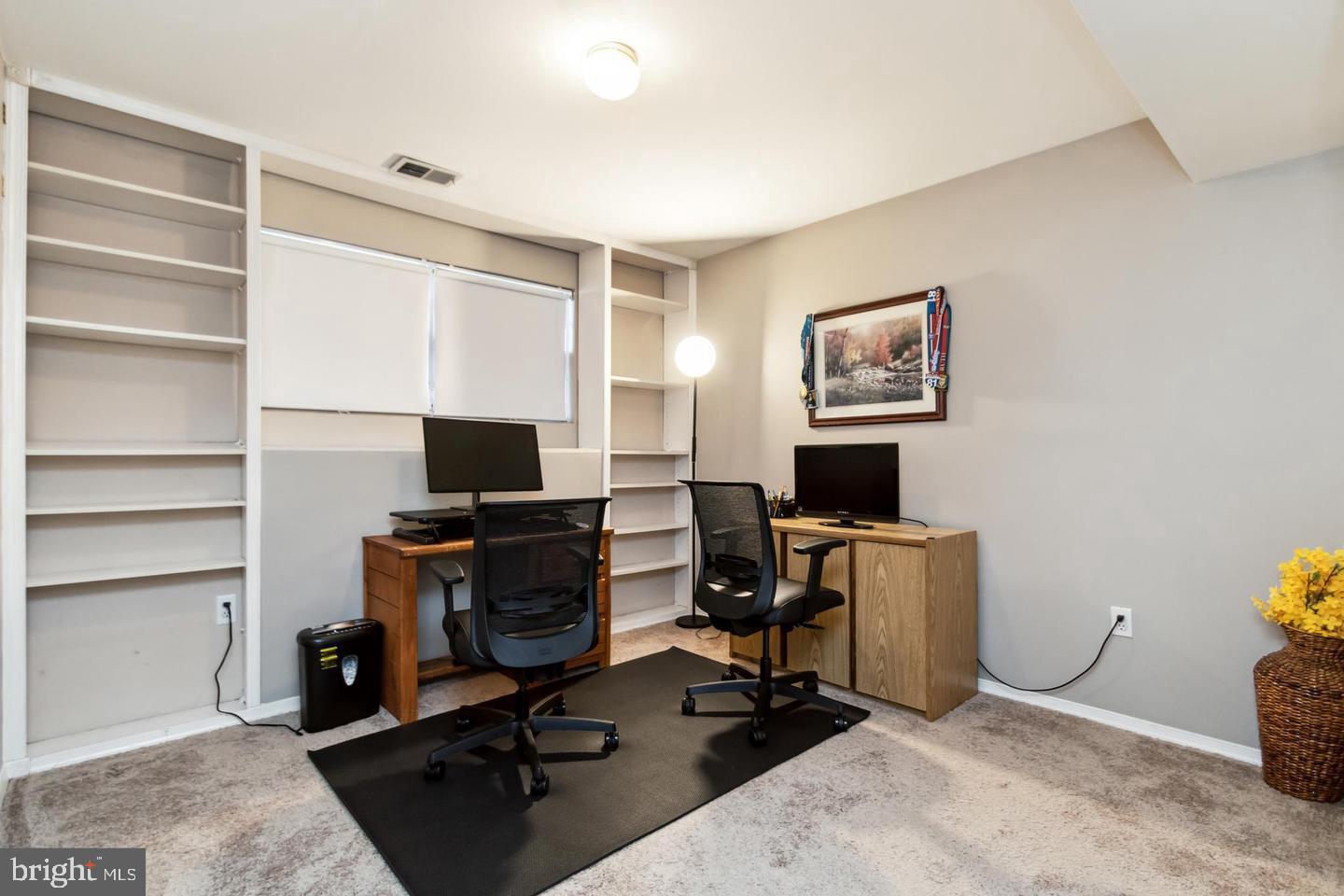 47603 COMER SQ