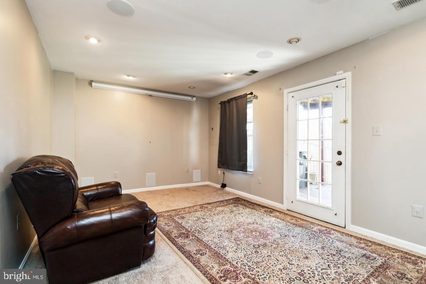 47603 COMER SQ