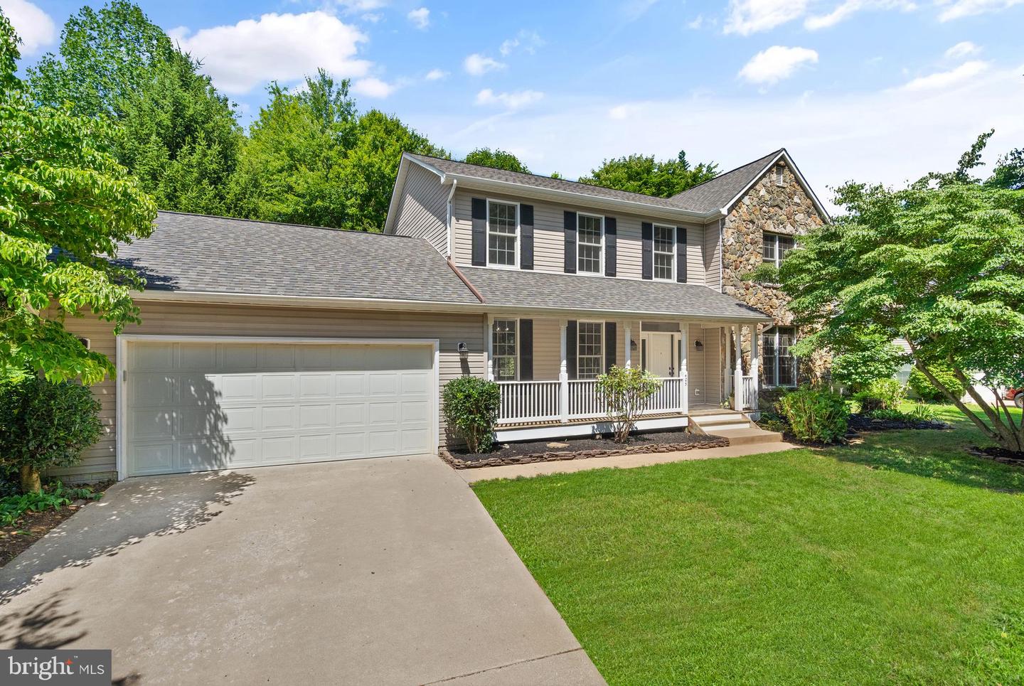 405 Heronwood Ct
