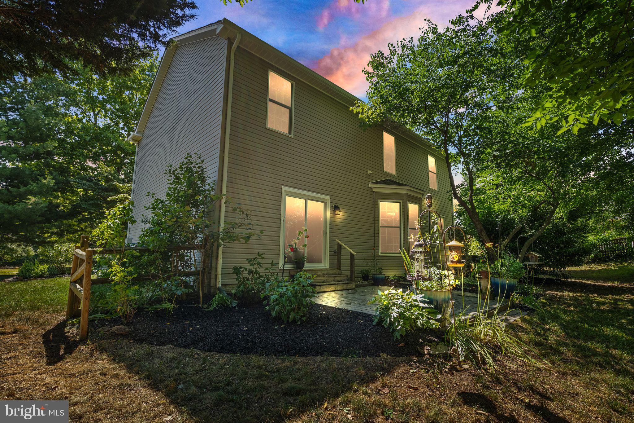 405 Heronwood Ct