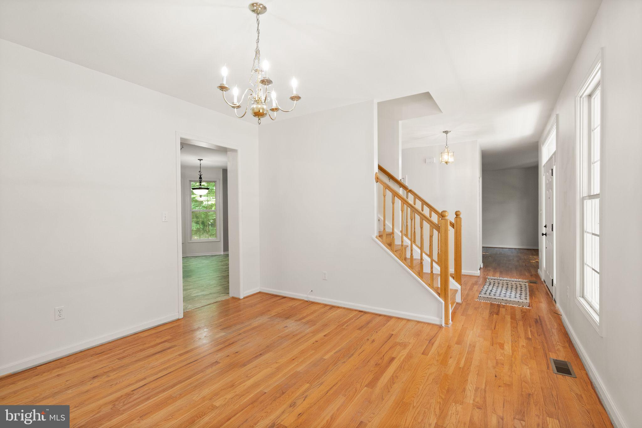 405 Heronwood Ct