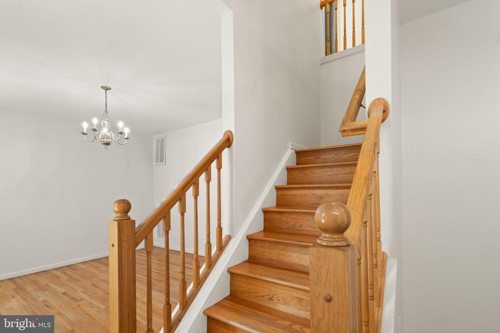 405 Heronwood Ct