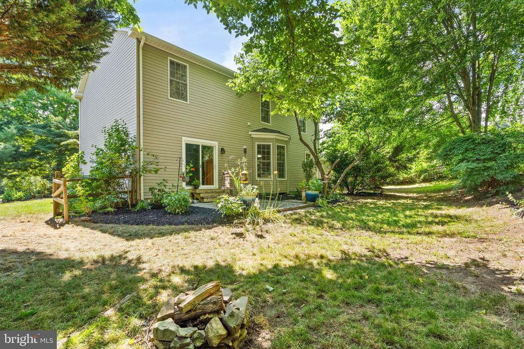 405 Heronwood Ct