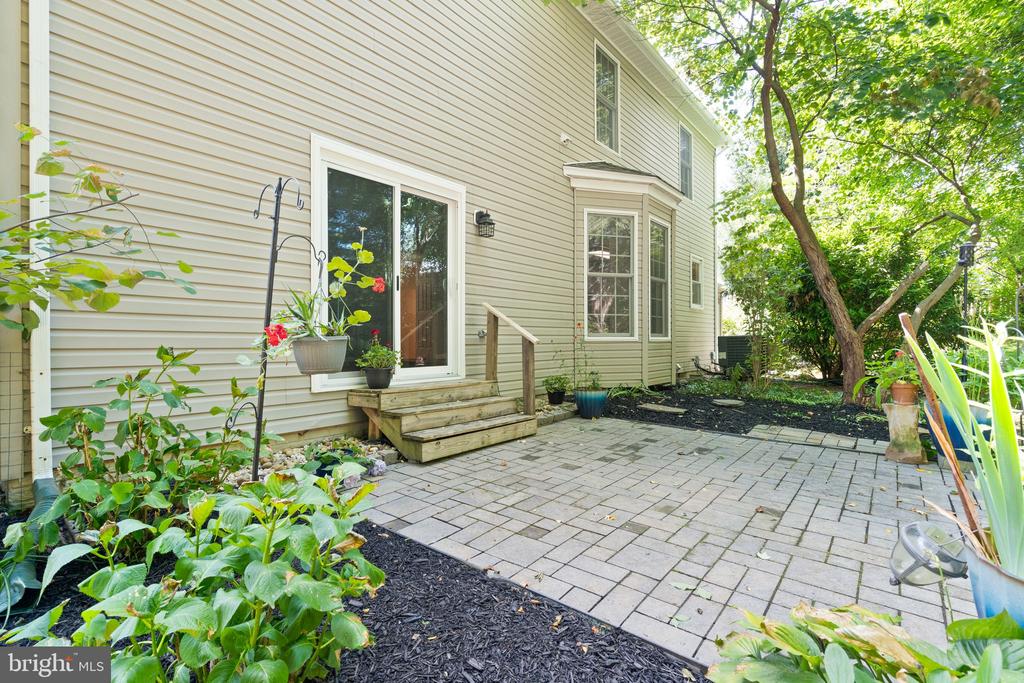 405 Heronwood Ct
