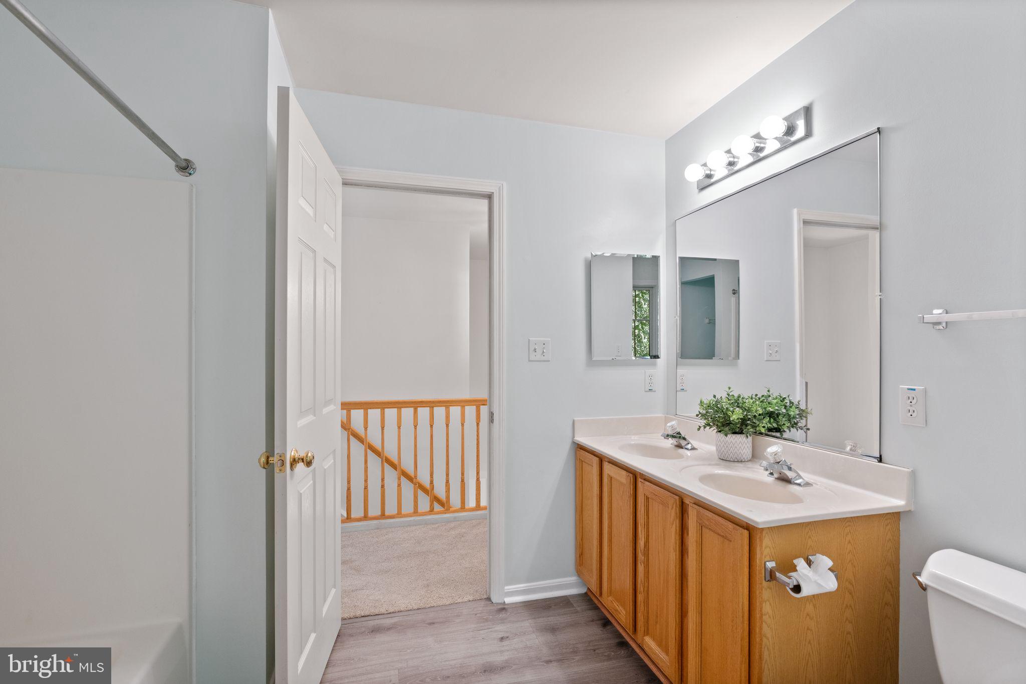 405 Heronwood Ct