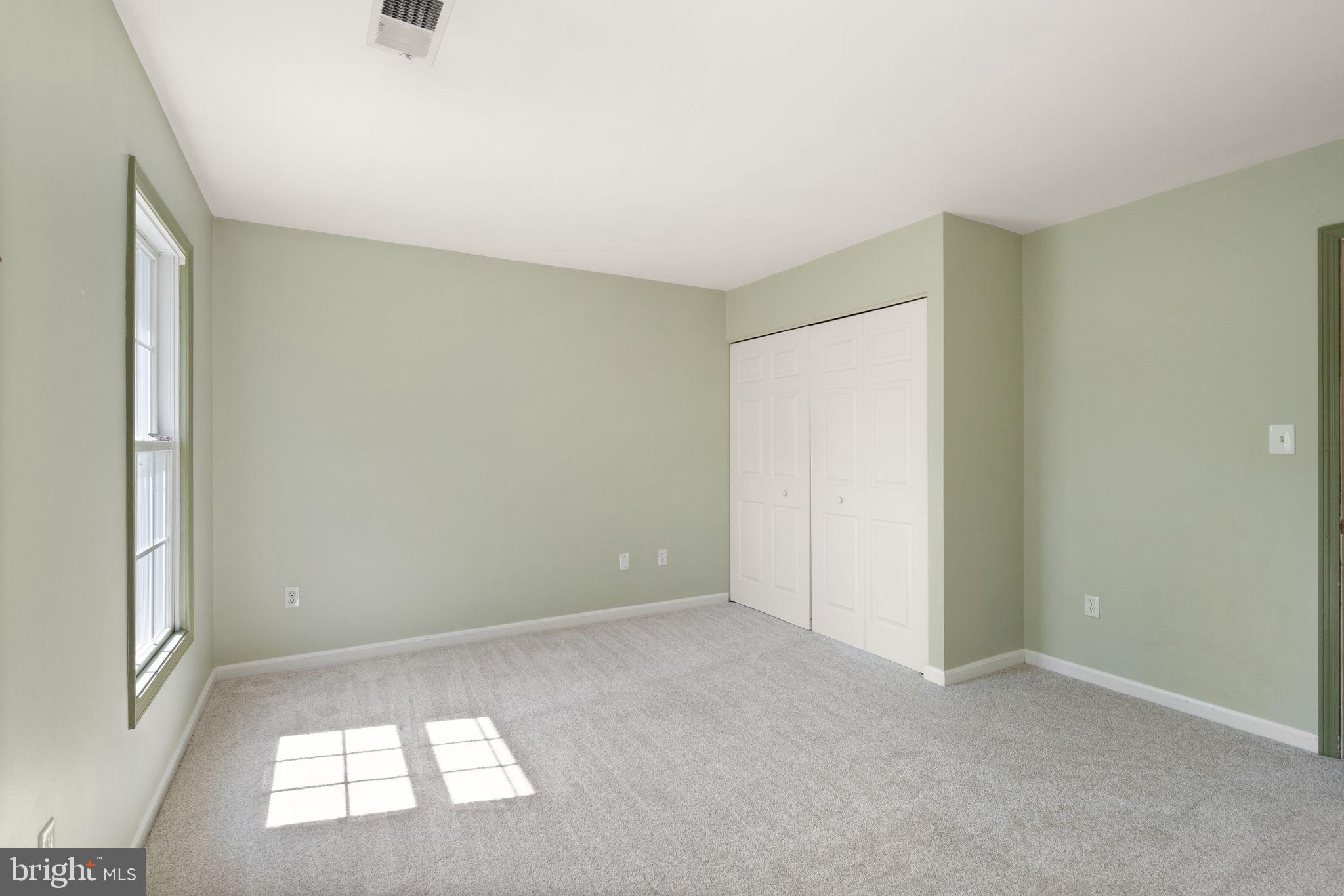405 Heronwood Ct
