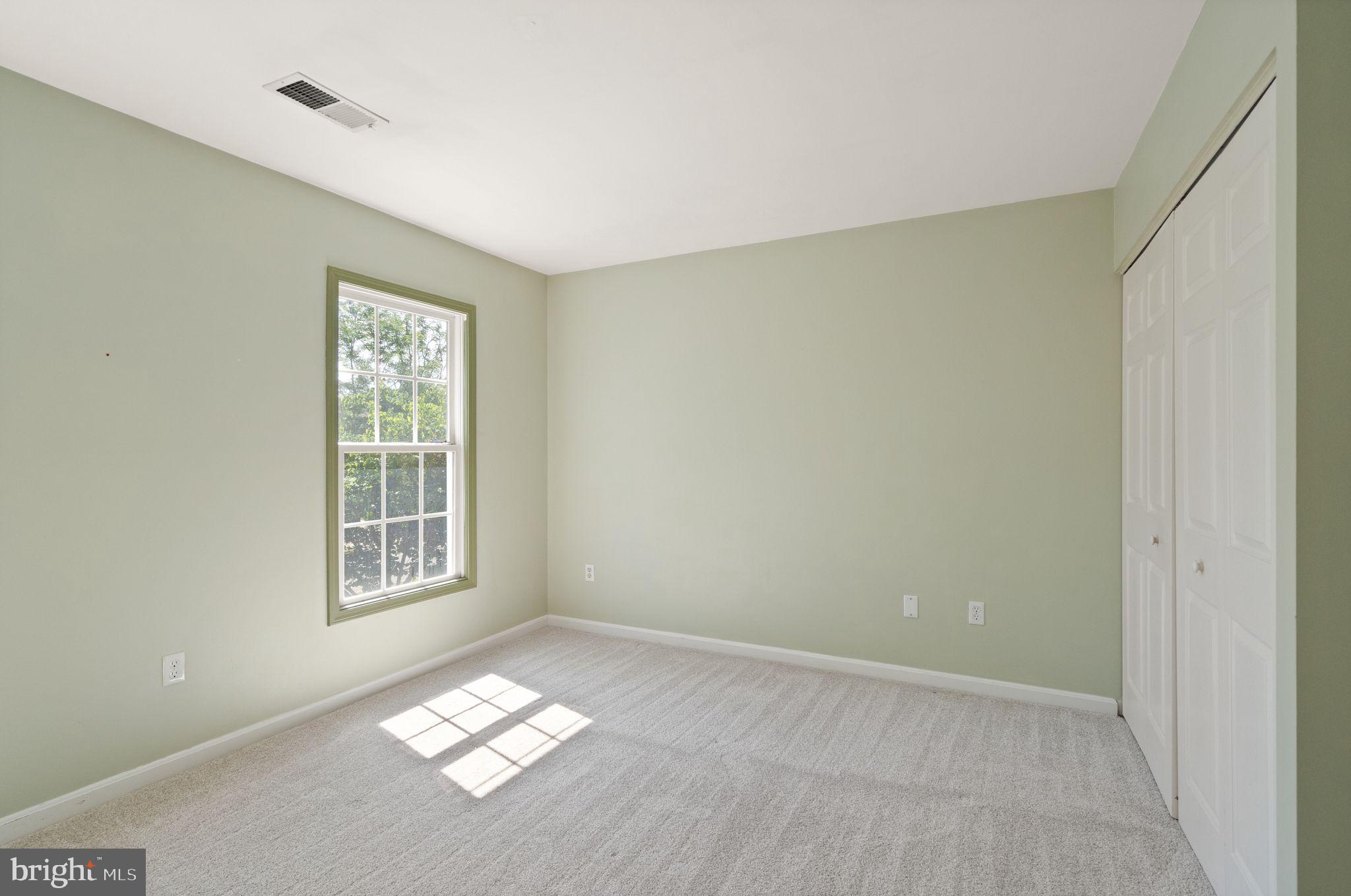 405 Heronwood Ct