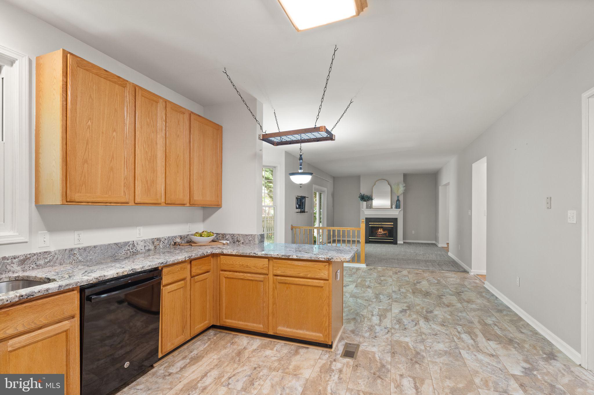 405 Heronwood Ct