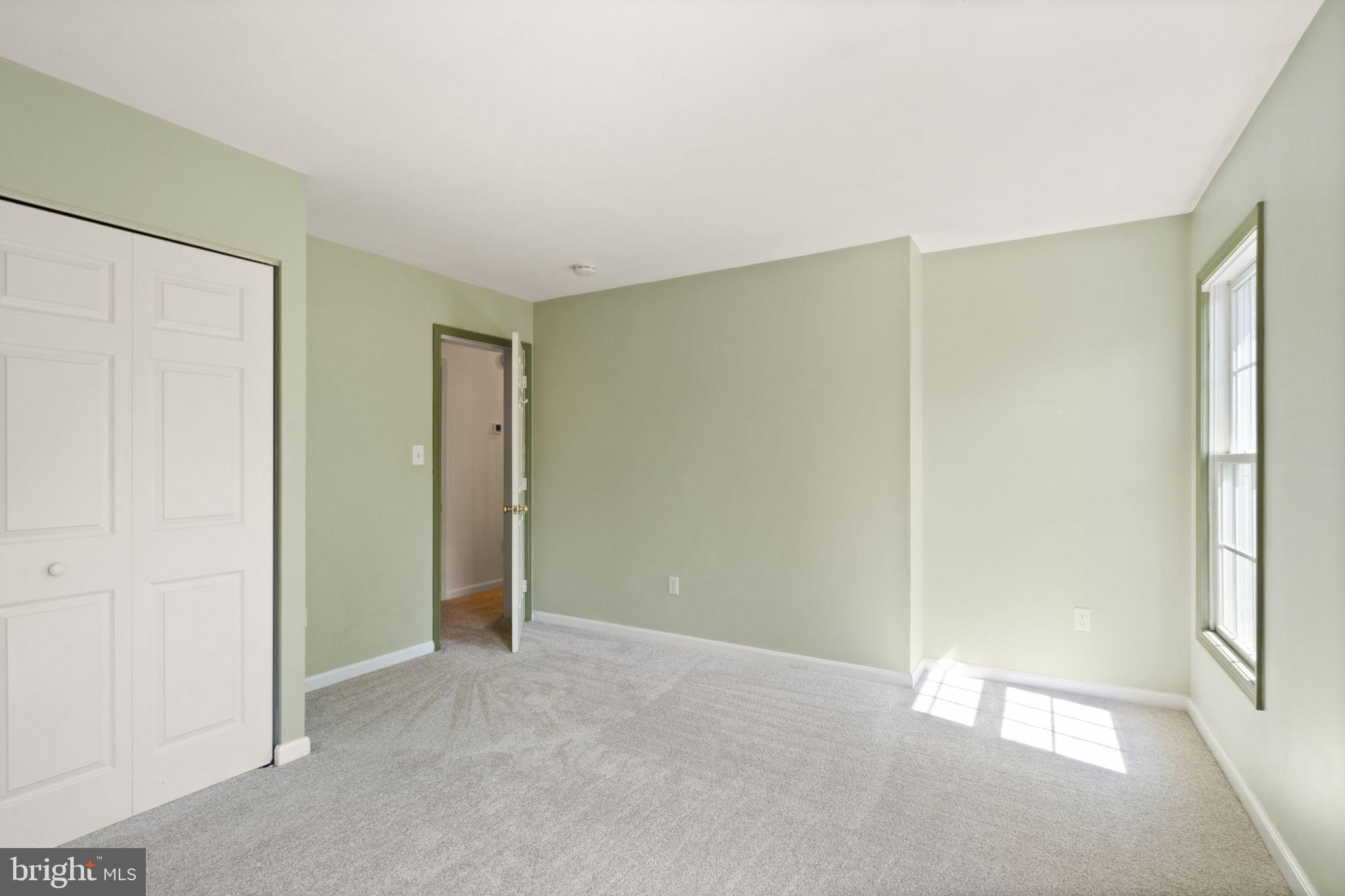405 Heronwood Ct