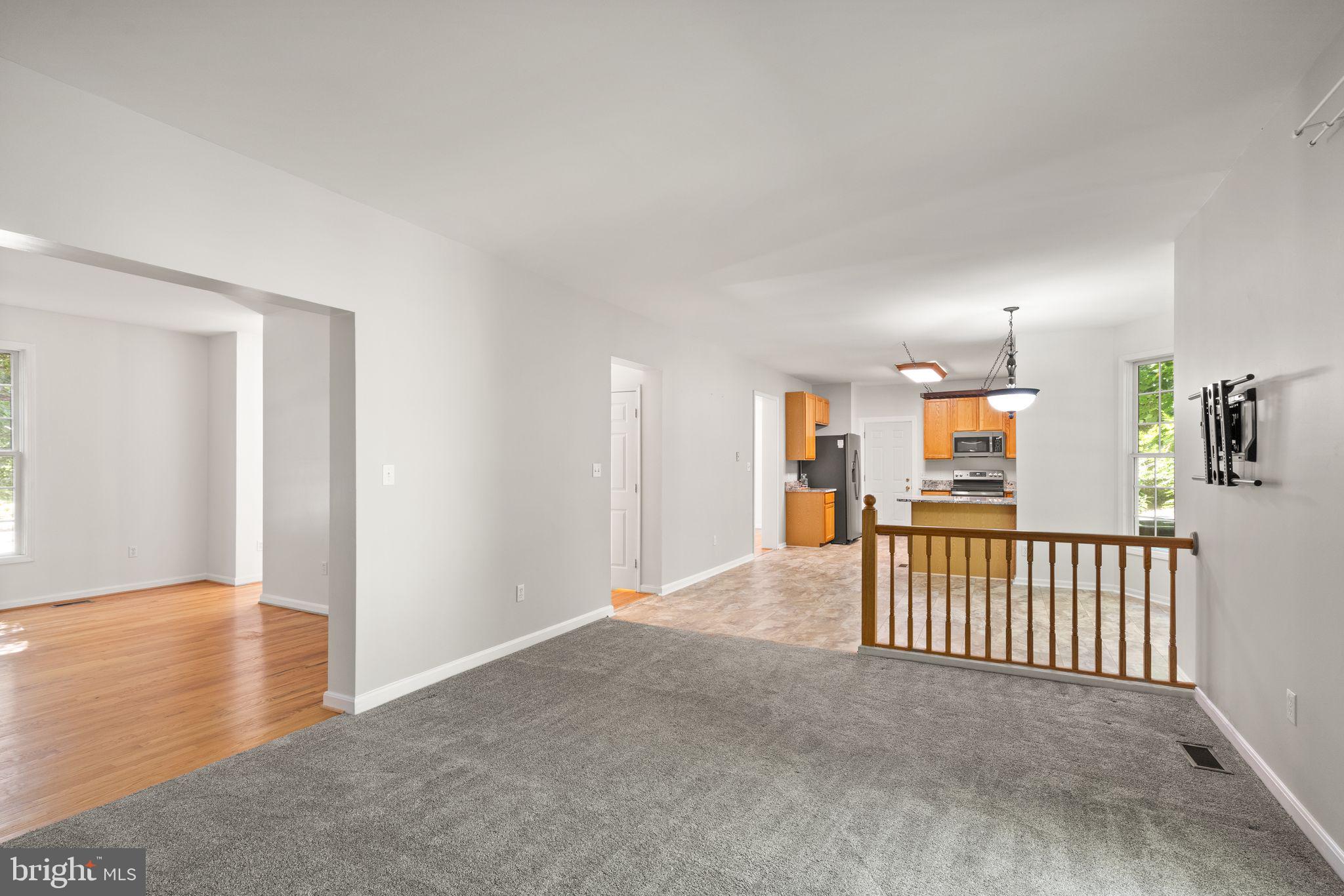 405 Heronwood Ct