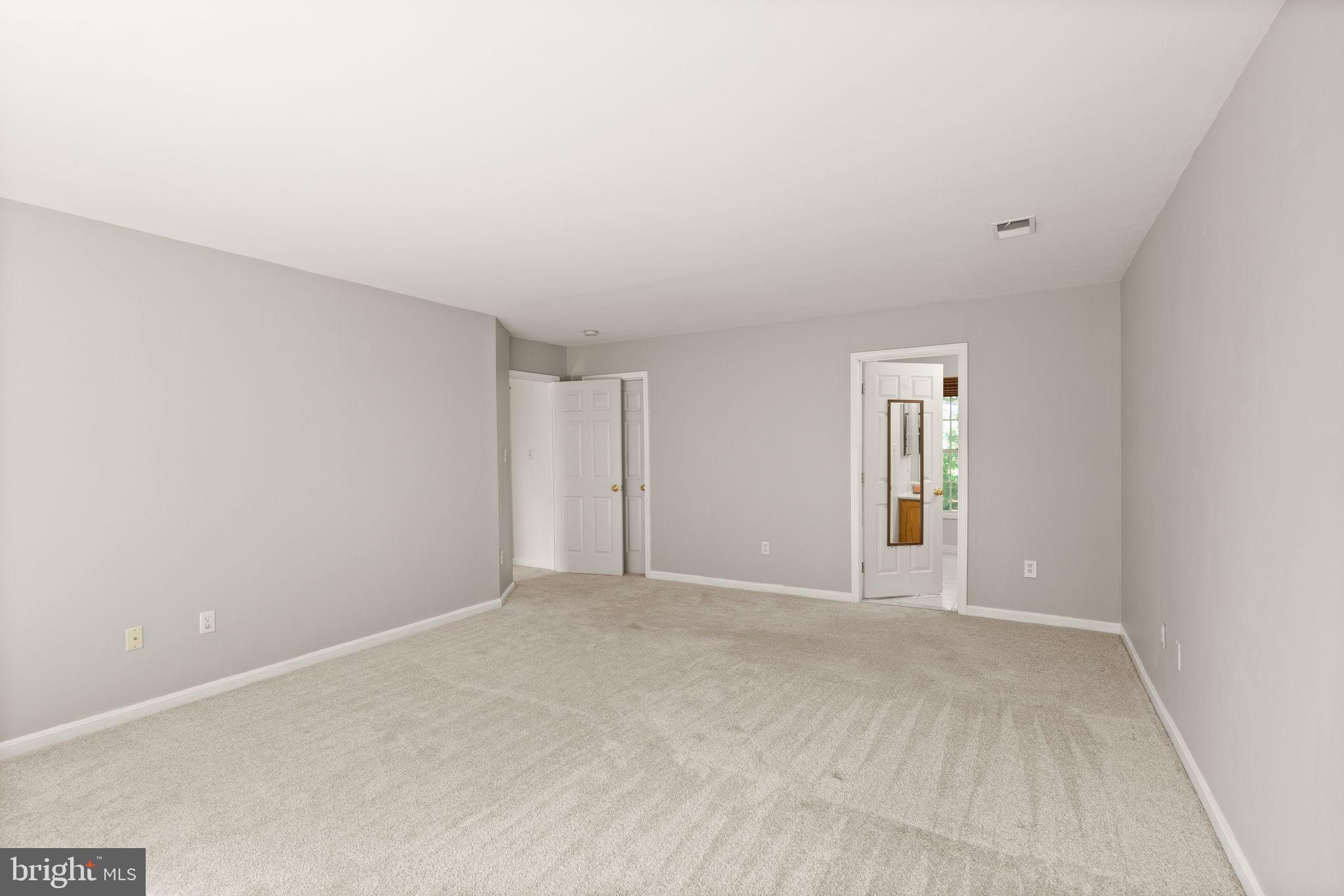 405 Heronwood Ct