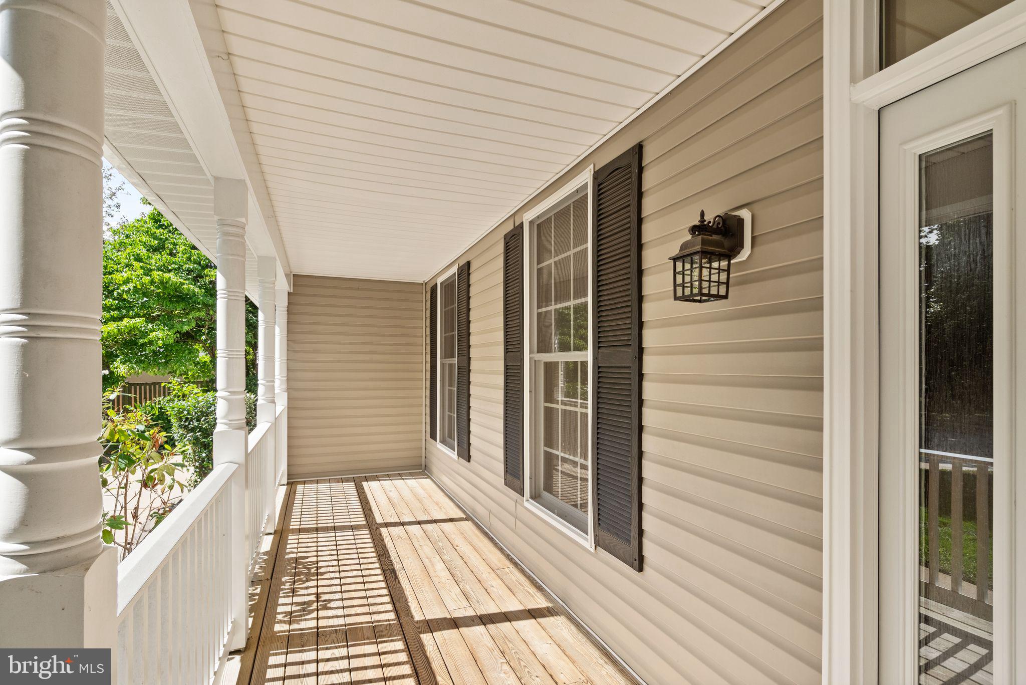 405 Heronwood Ct