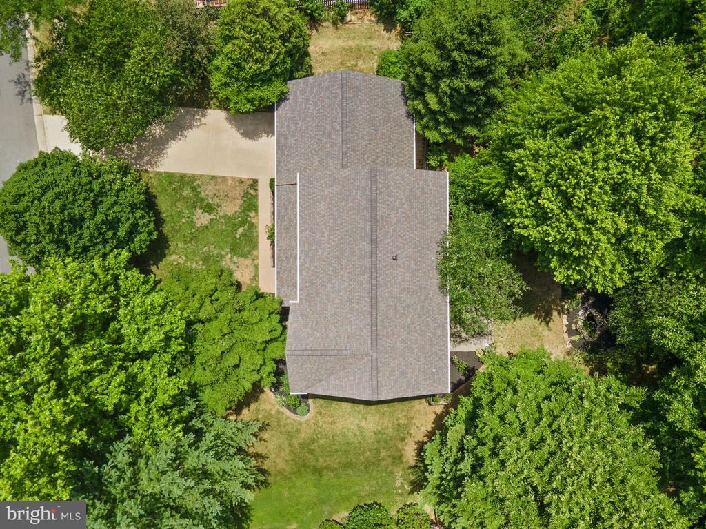 405 Heronwood Ct