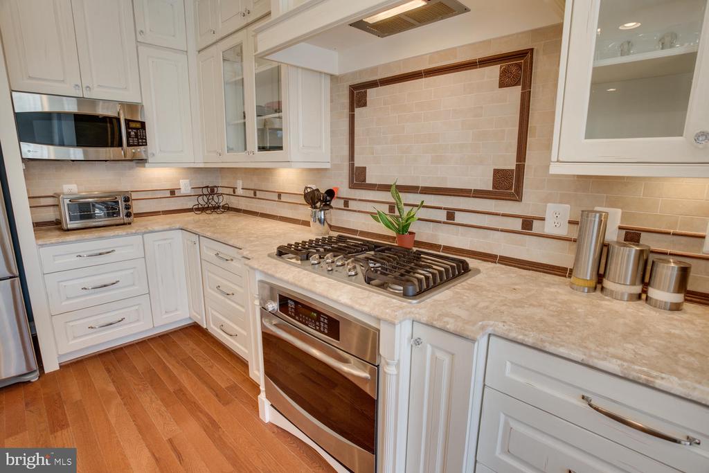 23435 EVENING PRIMROSE SQ