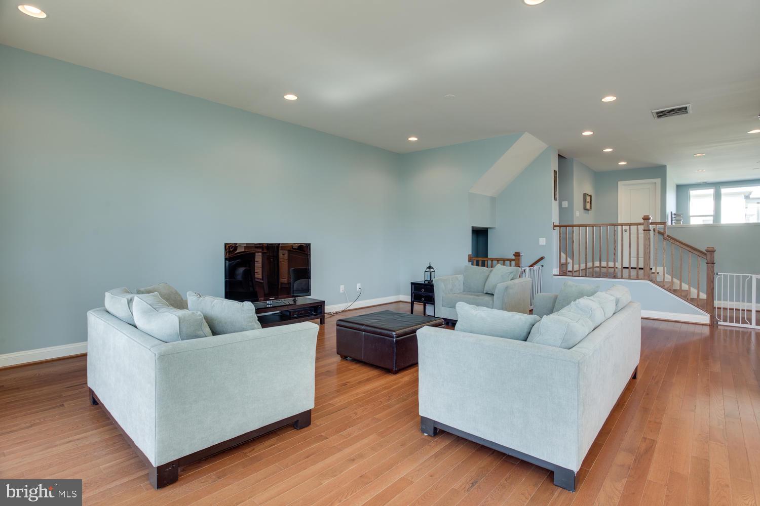23435 EVENING PRIMROSE SQ
