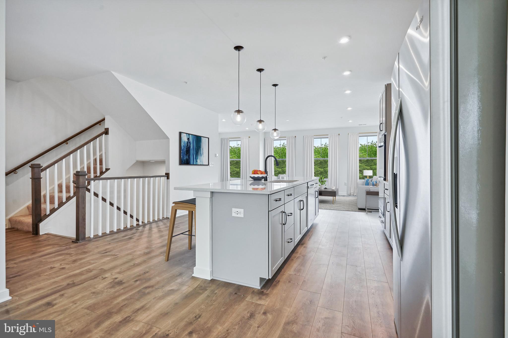 46207 Woodpecker Sq