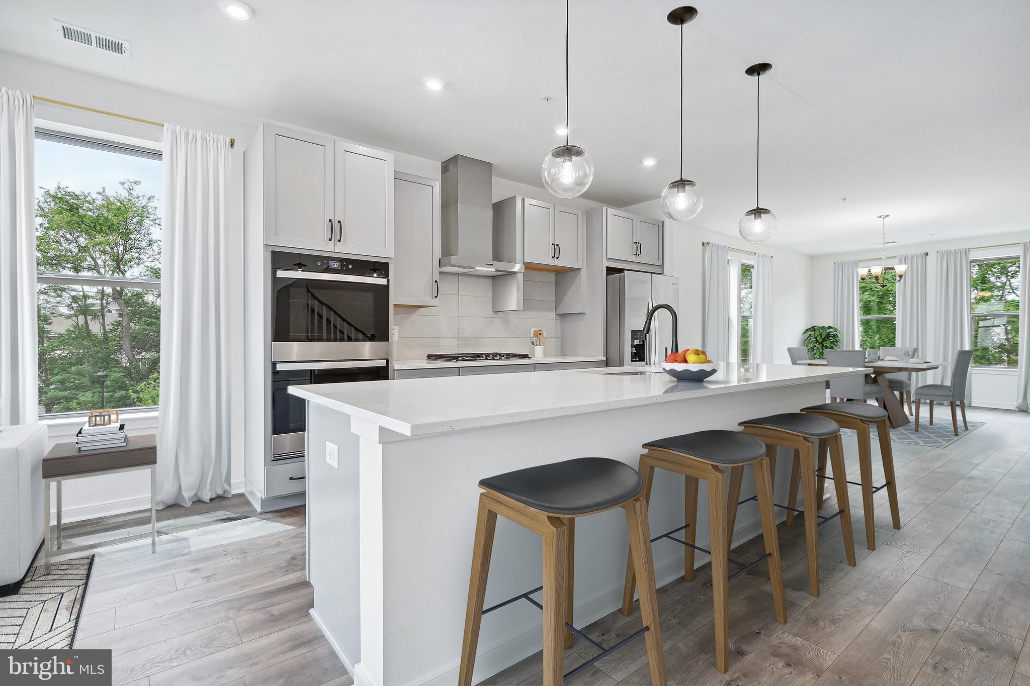 46207 Woodpecker Sq