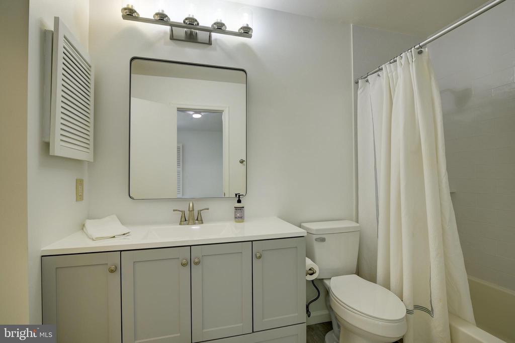 21690 Calamary Cir