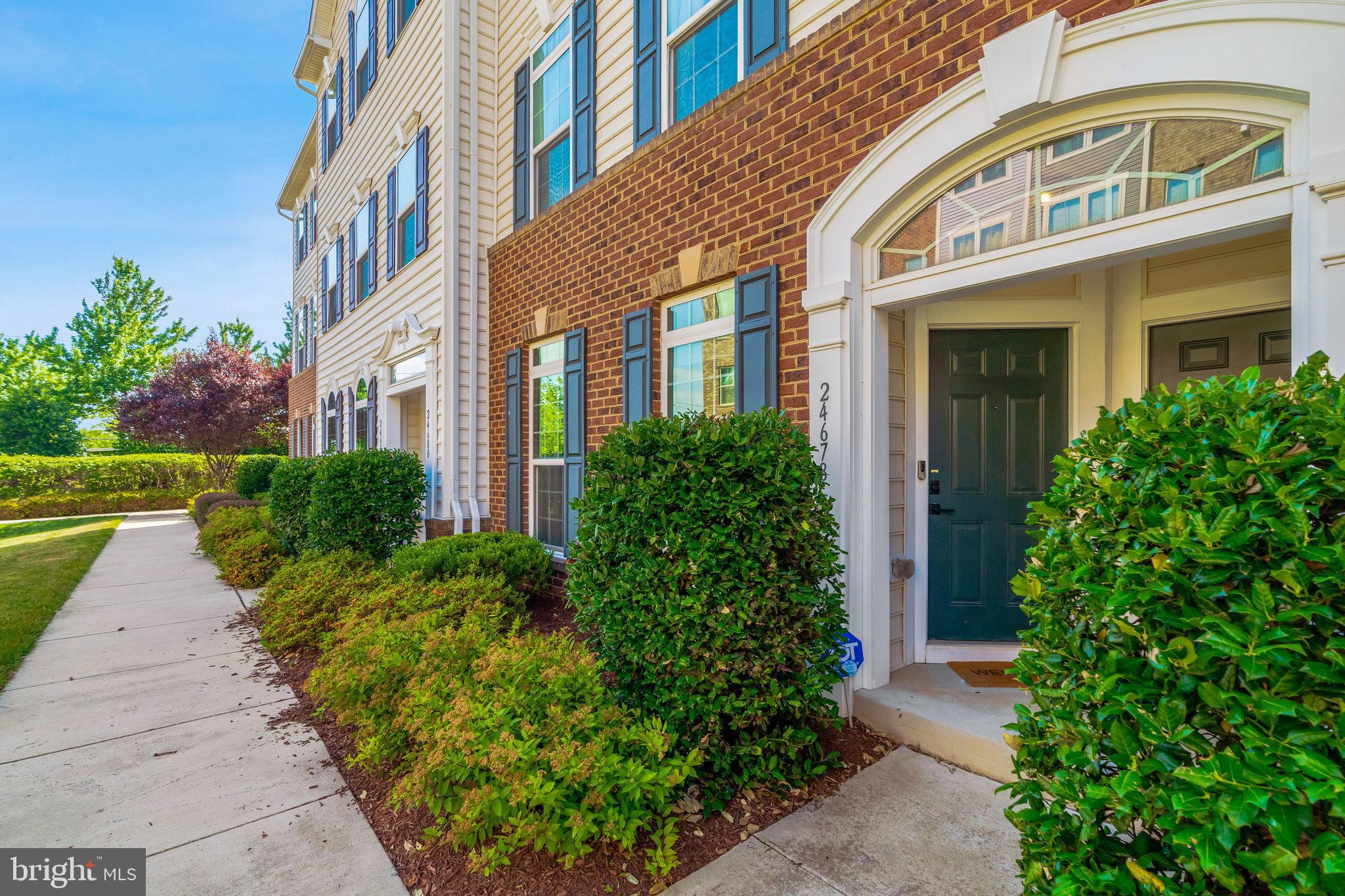 24678 FOOTED RIDGE TER