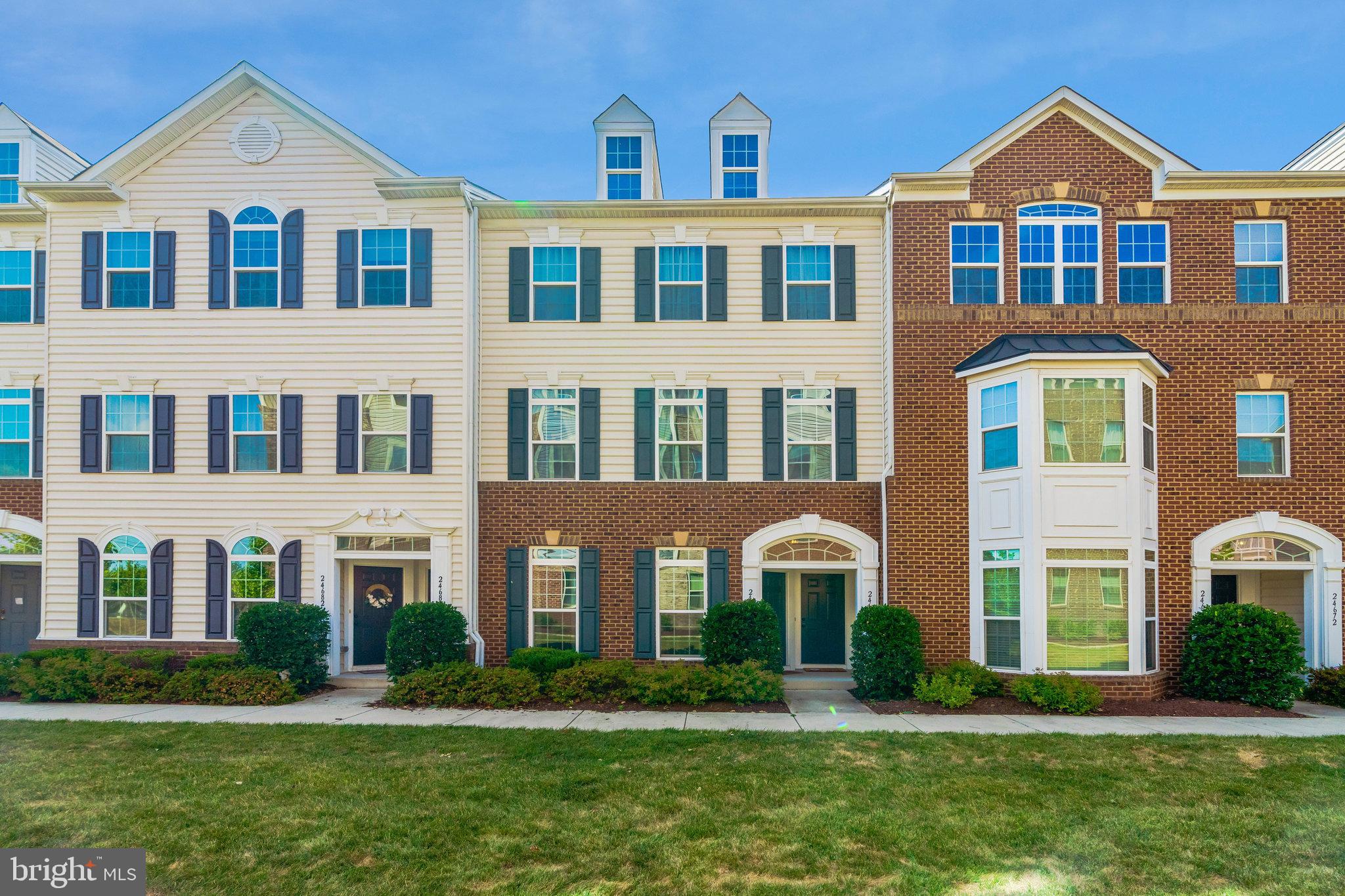 24678 FOOTED RIDGE TER