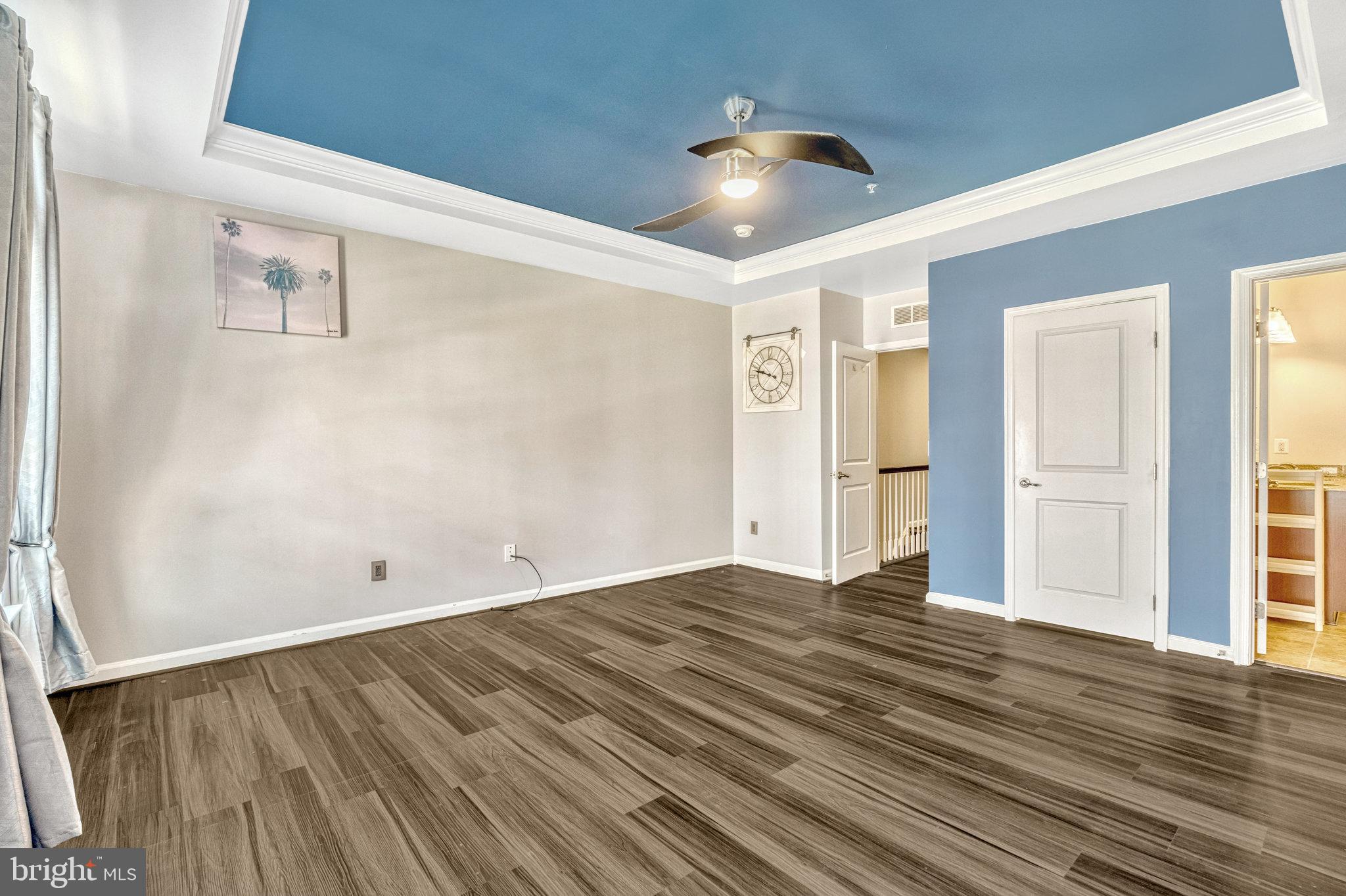 24678 FOOTED RIDGE TER